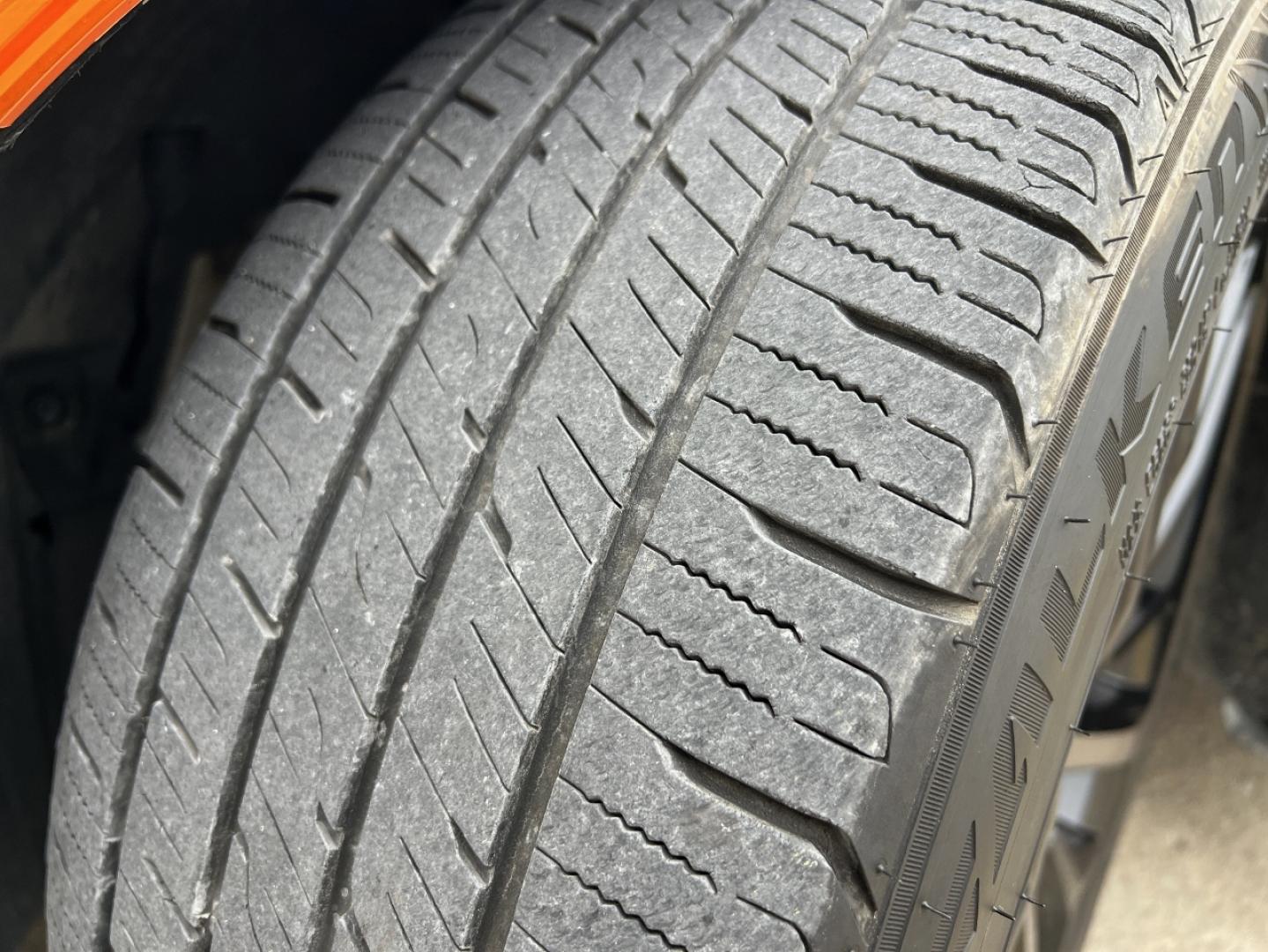 2021 WHITE /Black Honda Civic Sport Touring CVT (SHHFK7H97MU) with an 2.0L 4 Cyl. TURBO engine, CVT transmission, located at 2990 Old Orchard Rd., Jackson, MO, 63755, 37.354214, -89.612106 - 2021 Honda Civic Sport Touring 1-Owner 147xxx miles Front Wheel Drive 1.5L 4 Cyl. Automatic Leather Navigation Backup Camera Power/Heated Seats Heated Rear Seats Sunroof Bluetooth Remote Start Cruise Power Windows/Locks/Mirrors We have financing available and we accept trades! Fill o - Photo#38