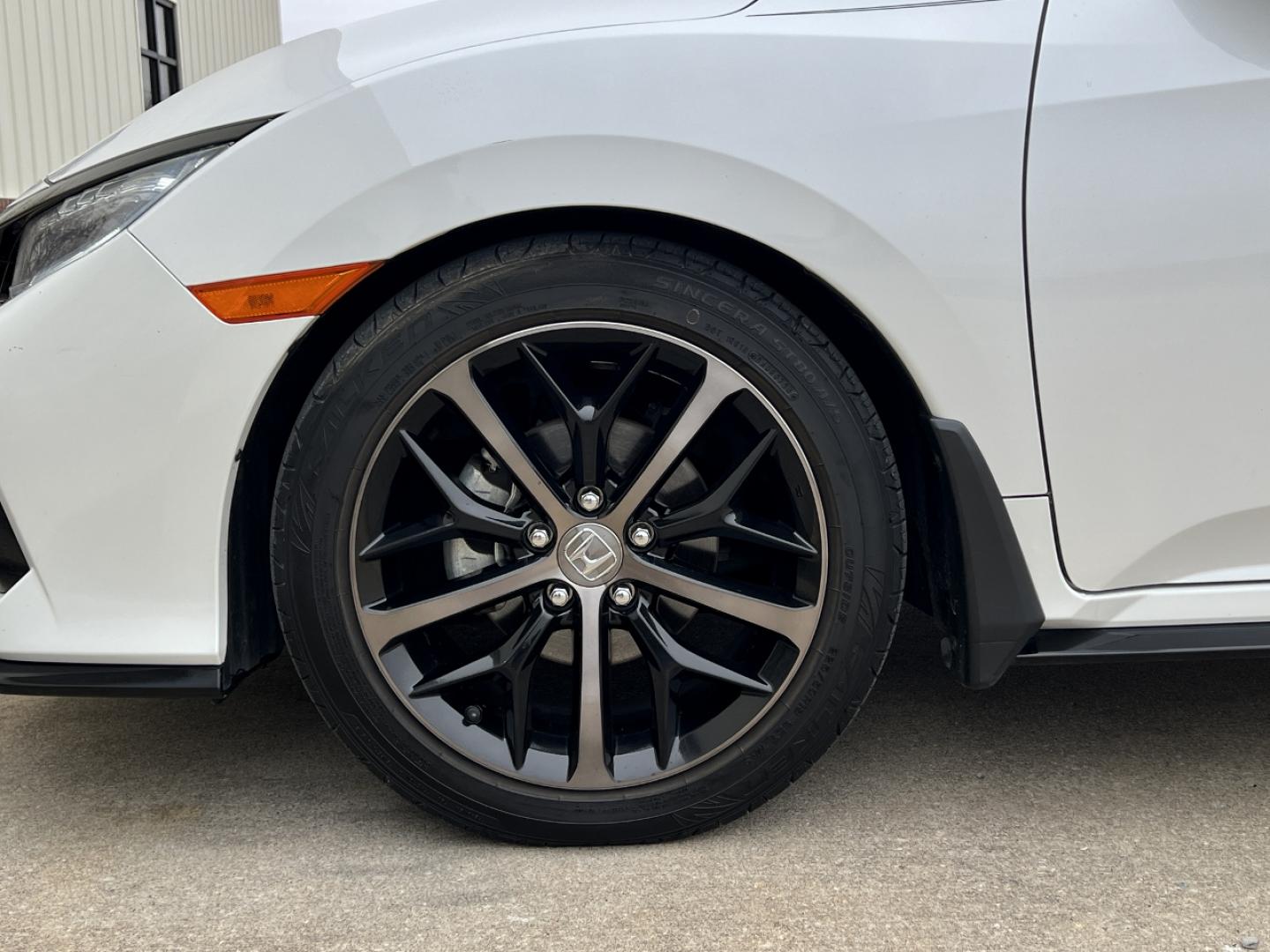 2021 WHITE /Black Honda Civic Sport Touring CVT (SHHFK7H97MU) with an 2.0L 4 Cyl. TURBO engine, CVT transmission, located at 2990 Old Orchard Rd., Jackson, MO, 63755, 37.354214, -89.612106 - 2021 Honda Civic Sport Touring 1-Owner 147xxx miles Front Wheel Drive 1.5L 4 Cyl. Automatic Leather Navigation Backup Camera Power/Heated Seats Heated Rear Seats Sunroof Bluetooth Remote Start Cruise Power Windows/Locks/Mirrors We have financing available and we accept trades! Fill o - Photo#39