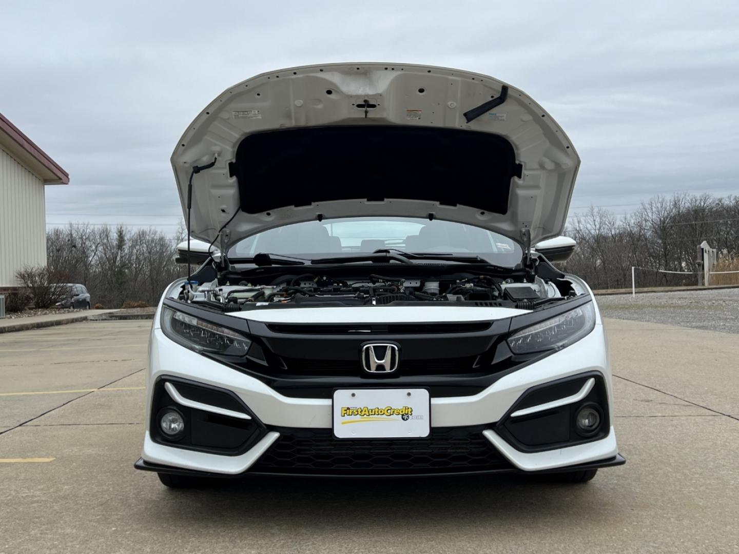 2021 WHITE /Black Honda Civic Sport Touring CVT (SHHFK7H97MU) with an 2.0L 4 Cyl. TURBO engine, CVT transmission, located at 2990 Old Orchard Rd., Jackson, MO, 63755, 37.354214, -89.612106 - 2021 Honda Civic Sport Touring 1-Owner 147xxx miles Front Wheel Drive 1.5L 4 Cyl. Automatic Leather Navigation Backup Camera Power/Heated Seats Heated Rear Seats Sunroof Bluetooth Remote Start Cruise Power Windows/Locks/Mirrors We have financing available and we accept trades! Fill o - Photo#36