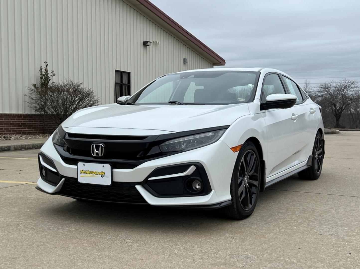 2021 WHITE /Black Honda Civic Sport Touring CVT (SHHFK7H97MU) with an 2.0L 4 Cyl. TURBO engine, CVT transmission, located at 2990 Old Orchard Rd., Jackson, MO, 63755, 37.354214, -89.612106 - 2021 Honda Civic Sport Touring 1-Owner 147xxx miles Front Wheel Drive 1.5L 4 Cyl. Automatic Leather Navigation Backup Camera Power/Heated Seats Heated Rear Seats Sunroof Bluetooth Remote Start Cruise Power Windows/Locks/Mirrors We have financing available and we accept trades! Fill o - Photo#9
