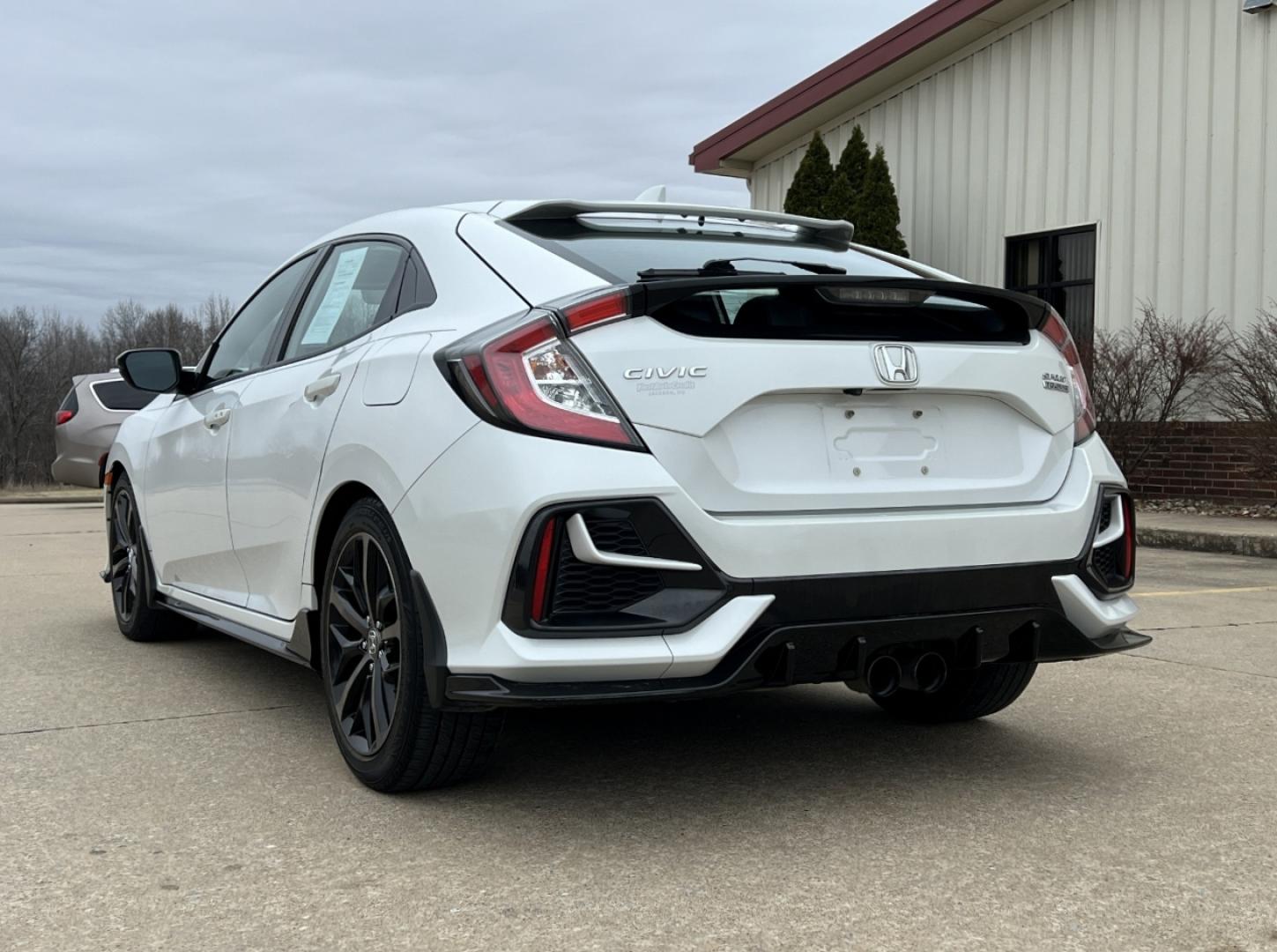 2021 WHITE /Black Honda Civic Sport Touring CVT (SHHFK7H97MU) with an 2.0L 4 Cyl. TURBO engine, CVT transmission, located at 2990 Old Orchard Rd., Jackson, MO, 63755, 37.354214, -89.612106 - 2021 Honda Civic Sport Touring 1-Owner 147xxx miles Front Wheel Drive 1.5L 4 Cyl. Automatic Leather Navigation Backup Camera Power/Heated Seats Heated Rear Seats Sunroof Bluetooth Remote Start Cruise Power Windows/Locks/Mirrors We have financing available and we accept trades! Fill o - Photo#13
