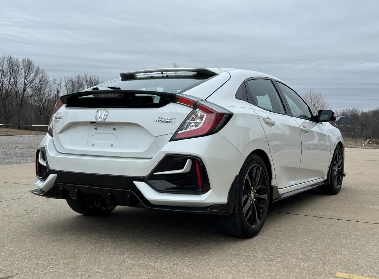 2021 WHITE /Black Honda Civic Sport Touring CVT (SHHFK7H97MU) with an 2.0L 4 Cyl. TURBO engine, CVT transmission, located at 2990 Old Orchard Rd., Jackson, MO, 63755, 37.354214, -89.612106 - 2021 Honda Civic Sport Touring 1-Owner 147xxx miles Front Wheel Drive 1.5L 4 Cyl. Automatic Leather Navigation Backup Camera Power/Heated Seats Heated Rear Seats Sunroof Bluetooth Remote Start Cruise Power Windows/Locks/Mirrors We have financing available and we accept trades! Fill o - Photo#12