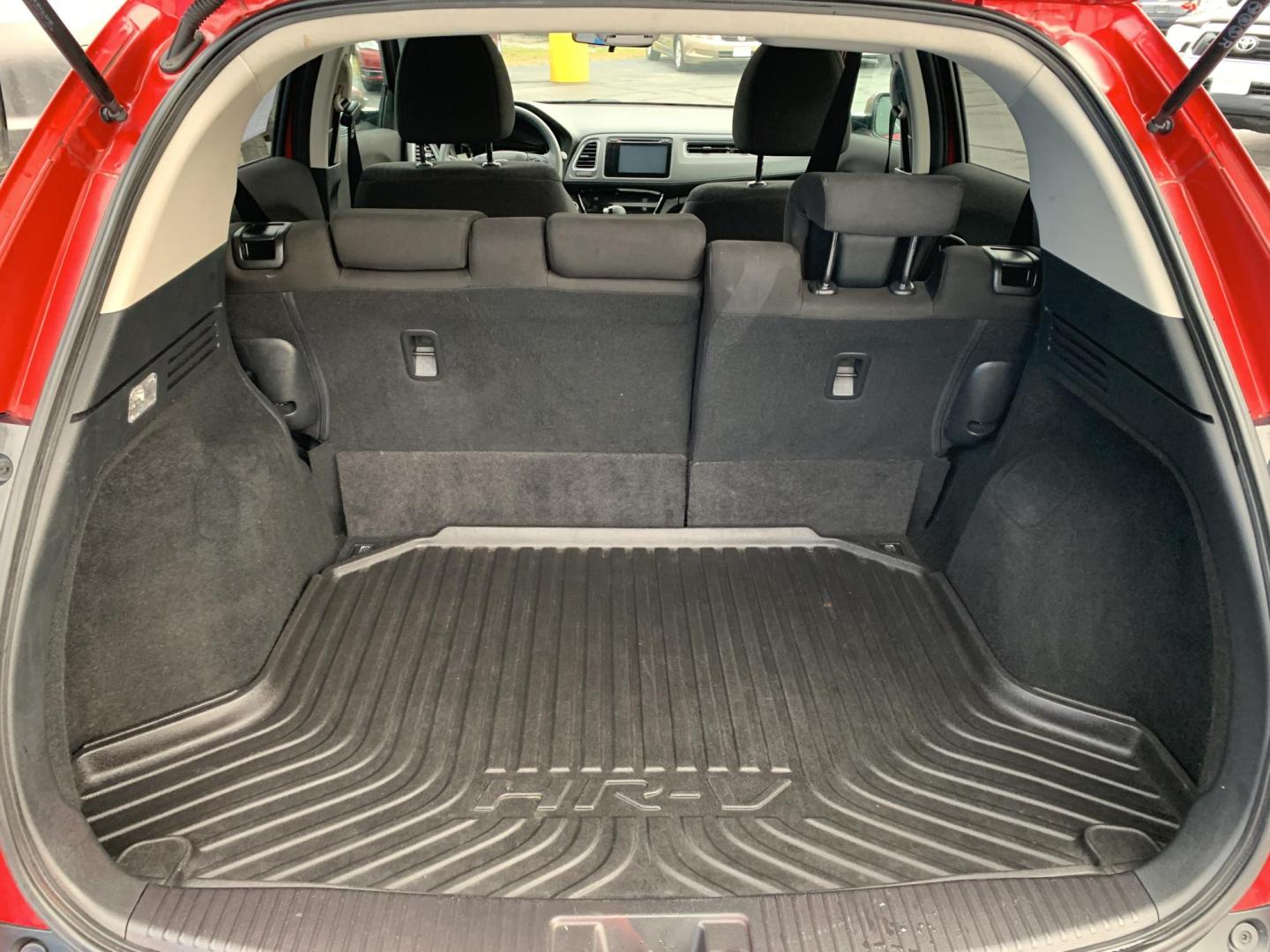 2016 RED /BLACK Honda HR-V EX (3CZRU6H57GM) with an 1.8L L4 DOHC 16V engine, Automatic transmission, located at 506 S. Kingshighway, Cape Girardeau, MO, 63703, (573) 235-5000, 37.294991, -89.553635 - 2016 Honda HR-V 137,xxx Miles Automatic Heated Seats Backup Camera Sunroof All Wheel Drive Power Windows/Locks/Mirrors Bluetooth We have financing available and we accept trades! Fill out a credit application on our website or come by today! If you have any questions, give us a call at ( - Photo#6