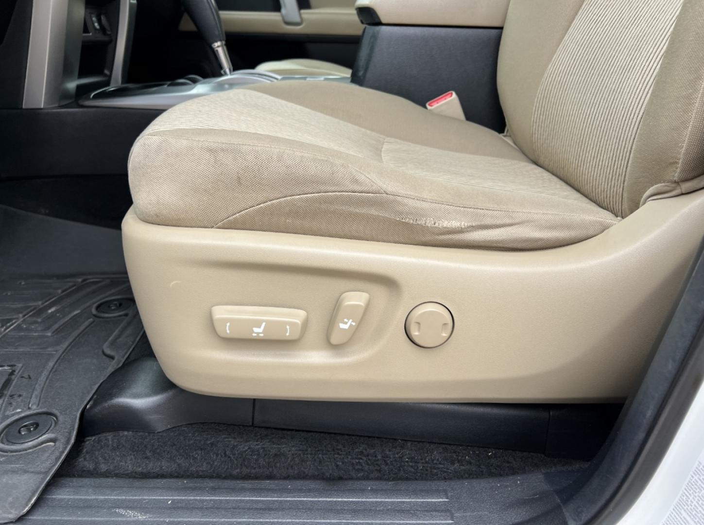 2014 WHITE /Tan Toyota 4Runner SR5 2WD (JTEZU5JR5E5) with an 4.0L V6 engine, Automatic transmission, located at 2990 Old Orchard Rd., Jackson, MO, 63755, 37.354214, -89.612106 - 2014 Toyota 4Runner SR5 196xxx miles Rear Wheel Drive 4.0L V6 Automatic Navigation Backup Camera Power Driver Seat Bluetooth Cruise Power Windows/Locks/Mirrors We have financing available and we accept trades! Fill out a credit application on our website or come by today! If you have any - Photo#4