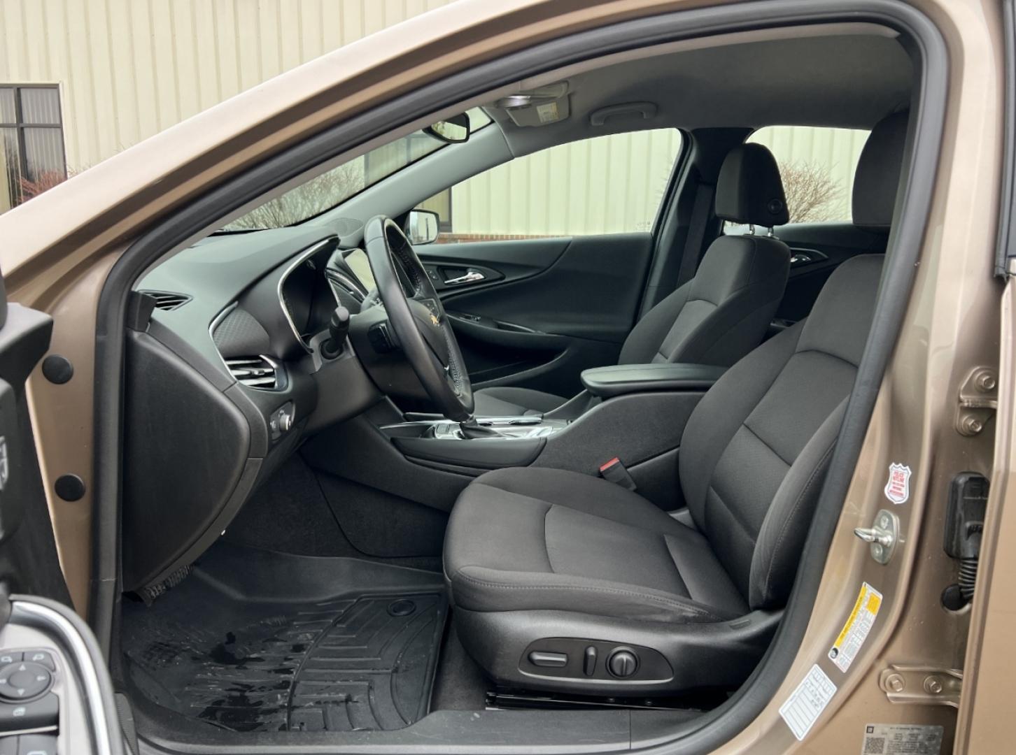 2018 TAN /Black Chevrolet Malibu LT (1G1ZD5ST6JF) with an 1.5L 4 Cyl. engine, Automatic transmission, located at 2990 Old Orchard Rd., Jackson, MO, 63755, 37.354214, -89.612106 - 2018 Chevrolet Malibu LT 96xxx miles Front Wheel Drive 1.5L 4 Cyl. Automatic Backup Camera Power Driver Seat Bluetooth Remote Start Cruise Power Windows/Locks/Mirrors We have financing available and we accept trades! Fill out a credit application on our website or come by today! If you h - Photo#13