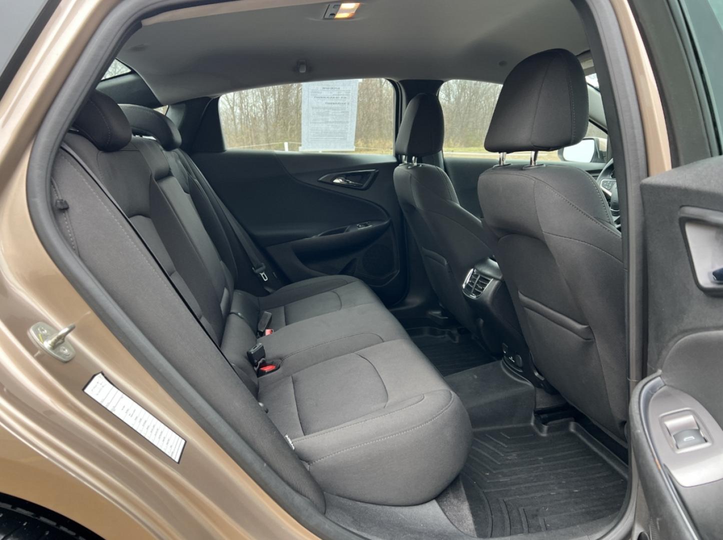 2018 TAN /Black Chevrolet Malibu LT (1G1ZD5ST6JF) with an 1.5L 4 Cyl. engine, Automatic transmission, located at 2990 Old Orchard Rd., Jackson, MO, 63755, 37.354214, -89.612106 - 2018 Chevrolet Malibu LT 96xxx miles Front Wheel Drive 1.5L 4 Cyl. Automatic Backup Camera Power Driver Seat Bluetooth Remote Start Cruise Power Windows/Locks/Mirrors We have financing available and we accept trades! Fill out a credit application on our website or come by today! If you h - Photo#17