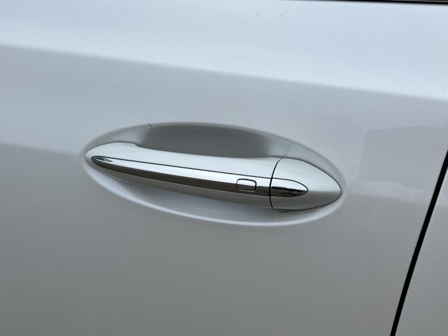 2018 WHITE /Tan Buick Enclave Essence FWD (5GAERBKW4JJ) with an 3.6L V6 engine, Automatic transmission, located at 2990 Old Orchard Rd., Jackson, MO, 63755, 37.354214, -89.612106 - 2018 Buick Enclave Essence 1-Owner 87xxx miles Front Wheel Drive 3.6L V6 Automatic Leather 3rd Row Navigation Power/Heated Seats Backup Camera Sunroof Bluetooth Remote Start Cruise Power Windows/Locks/Mirrors We have financing available and we accept trades! Fill out a credit applica - Photo#36