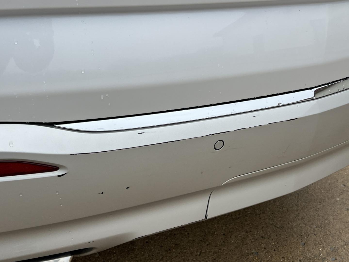 2018 WHITE /Tan Buick Enclave Essence FWD (5GAERBKW4JJ) with an 3.6L V6 engine, Automatic transmission, located at 2990 Old Orchard Rd., Jackson, MO, 63755, 37.354214, -89.612106 - 2018 Buick Enclave Essence 1-Owner 87xxx miles Front Wheel Drive 3.6L V6 Automatic Leather 3rd Row Navigation Power/Heated Seats Backup Camera Sunroof Bluetooth Remote Start Cruise Power Windows/Locks/Mirrors We have financing available and we accept trades! Fill out a credit applica - Photo#49