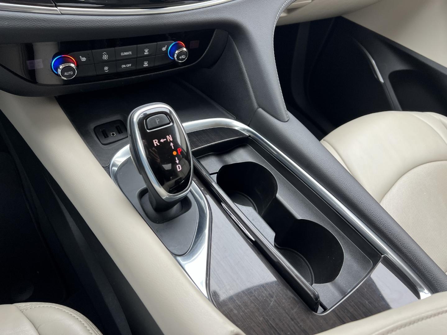 2018 WHITE /Tan Buick Enclave Essence FWD (5GAERBKW4JJ) with an 3.6L V6 engine, Automatic transmission, located at 2990 Old Orchard Rd., Jackson, MO, 63755, 37.354214, -89.612106 - 2018 Buick Enclave Essence 1-Owner 87xxx miles Front Wheel Drive 3.6L V6 Automatic Leather 3rd Row Navigation Power/Heated Seats Backup Camera Sunroof Bluetooth Remote Start Cruise Power Windows/Locks/Mirrors We have financing available and we accept trades! Fill out a credit applica - Photo#28