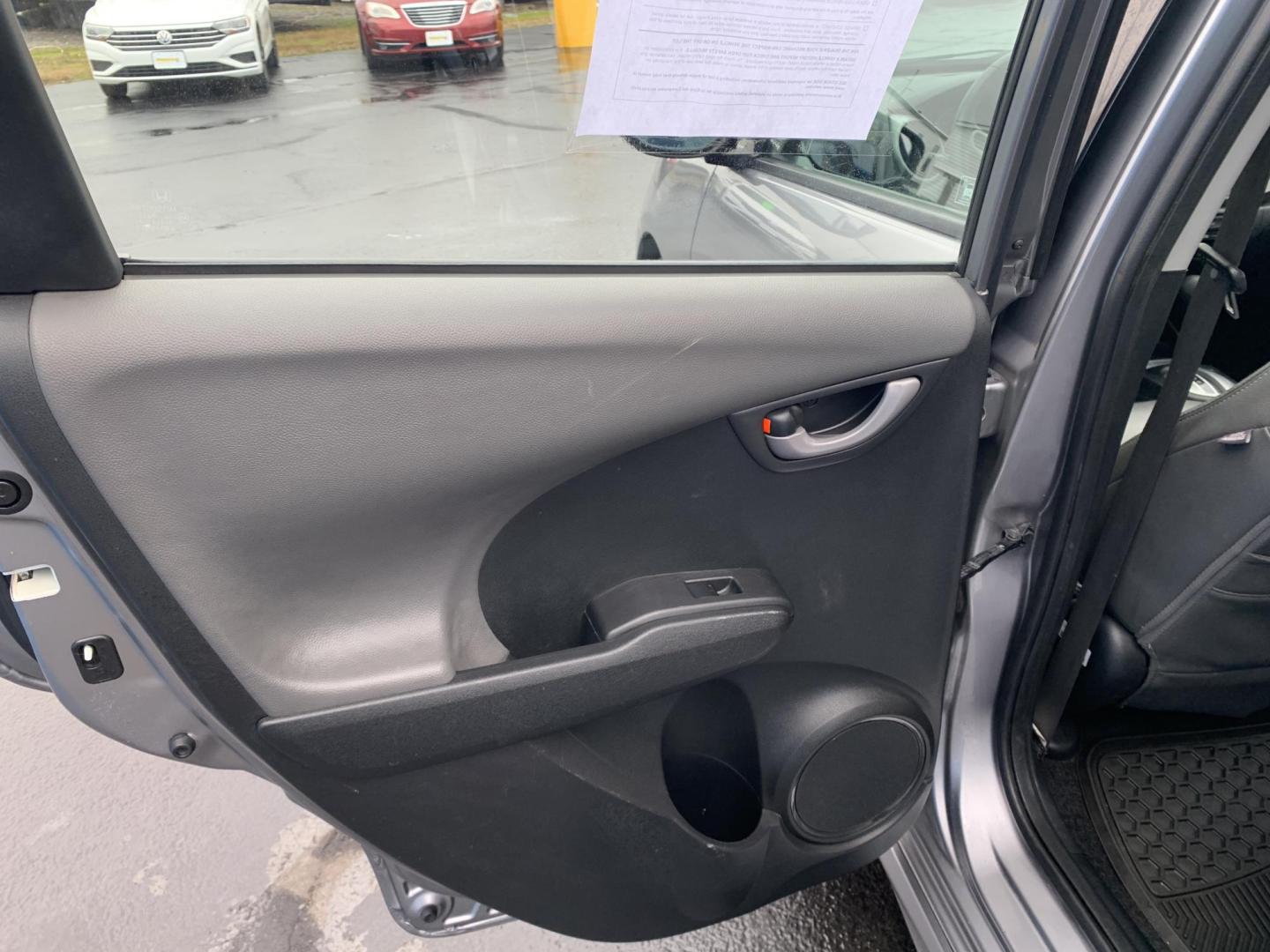 2010 GRAY /GRAY Honda Fit Sport (JHMGE8H43AS) with an 1.5L L4 SOHC 16V engine, Automatic transmission, located at 506 S. Kingshighway, Cape Girardeau, MO, 63703, (573) 235-5000, 37.294991, -89.553635 - 2010 Honda Fit Sport 94,xxx miles Front Wheel Drive 1.5L 4 Cyl. Automatic Cruise Power Windows/Locks/Mirrors We have financing available and we accept trades! Fill out a credit application on our website or come by today! If you have any questions, give us a call at (573) 235-5000 or visit o - Photo#13