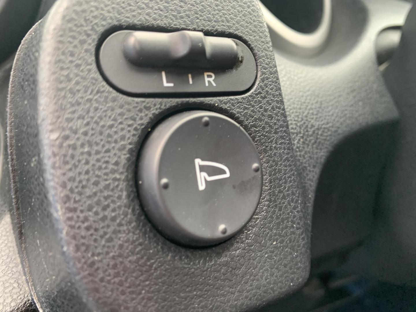 2010 GRAY /GRAY Honda Fit Sport (JHMGE8H43AS) with an 1.5L L4 SOHC 16V engine, Automatic transmission, located at 506 S. Kingshighway, Cape Girardeau, MO, 63703, (573) 235-5000, 37.294991, -89.553635 - 2010 Honda Fit Sport 94,xxx miles Front Wheel Drive 1.5L 4 Cyl. Automatic Cruise Power Windows/Locks/Mirrors We have financing available and we accept trades! Fill out a credit application on our website or come by today! If you have any questions, give us a call at (573) 235-5000 or visit o - Photo#18