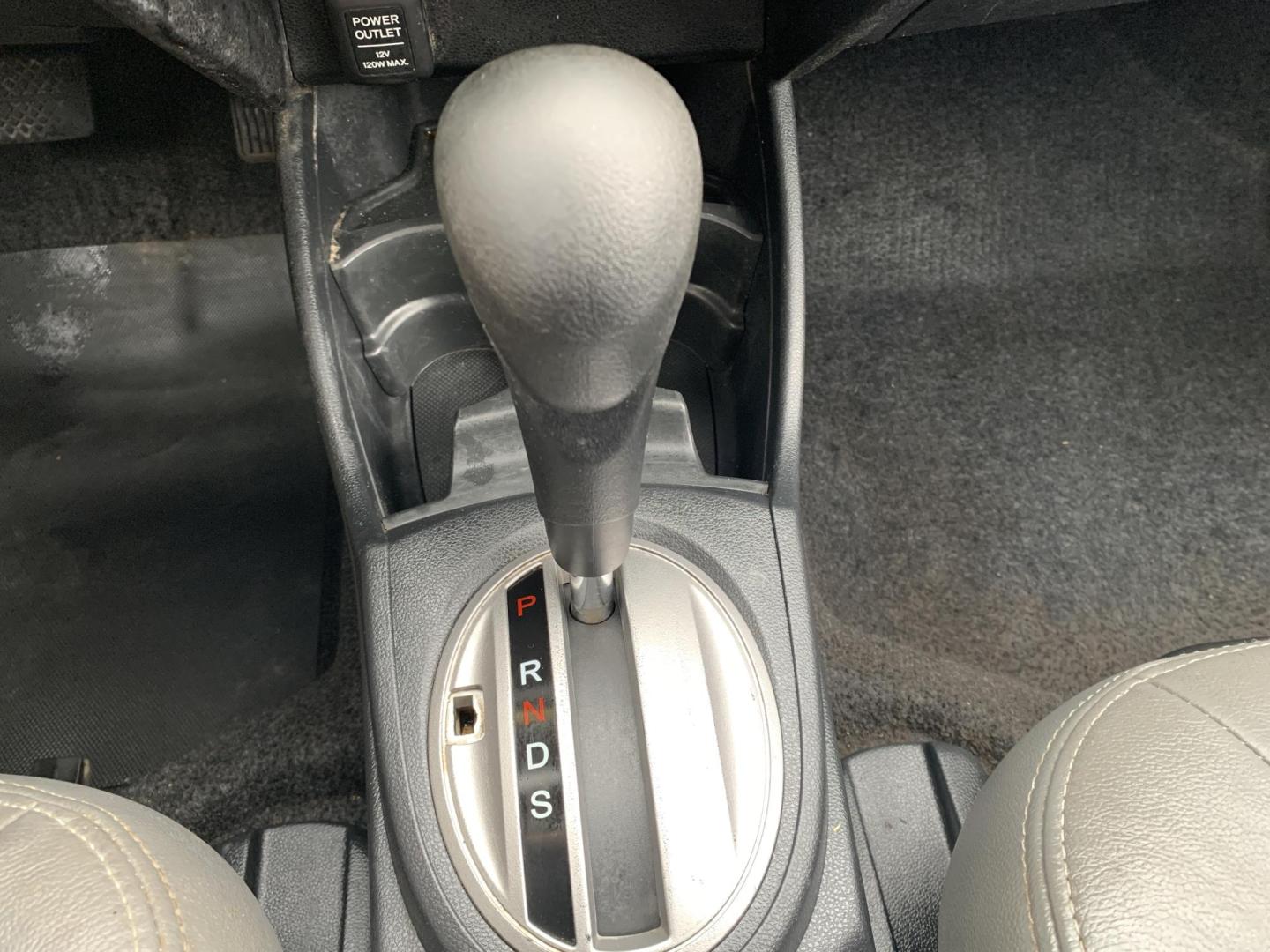 2010 GRAY /GRAY Honda Fit Sport (JHMGE8H43AS) with an 1.5L L4 SOHC 16V engine, Automatic transmission, located at 506 S. Kingshighway, Cape Girardeau, MO, 63703, (573) 235-5000, 37.294991, -89.553635 - 2010 Honda Fit Sport 94,xxx miles Front Wheel Drive 1.5L 4 Cyl. Automatic Cruise Power Windows/Locks/Mirrors We have financing available and we accept trades! Fill out a credit application on our website or come by today! If you have any questions, give us a call at (573) 235-5000 or visit o - Photo#23