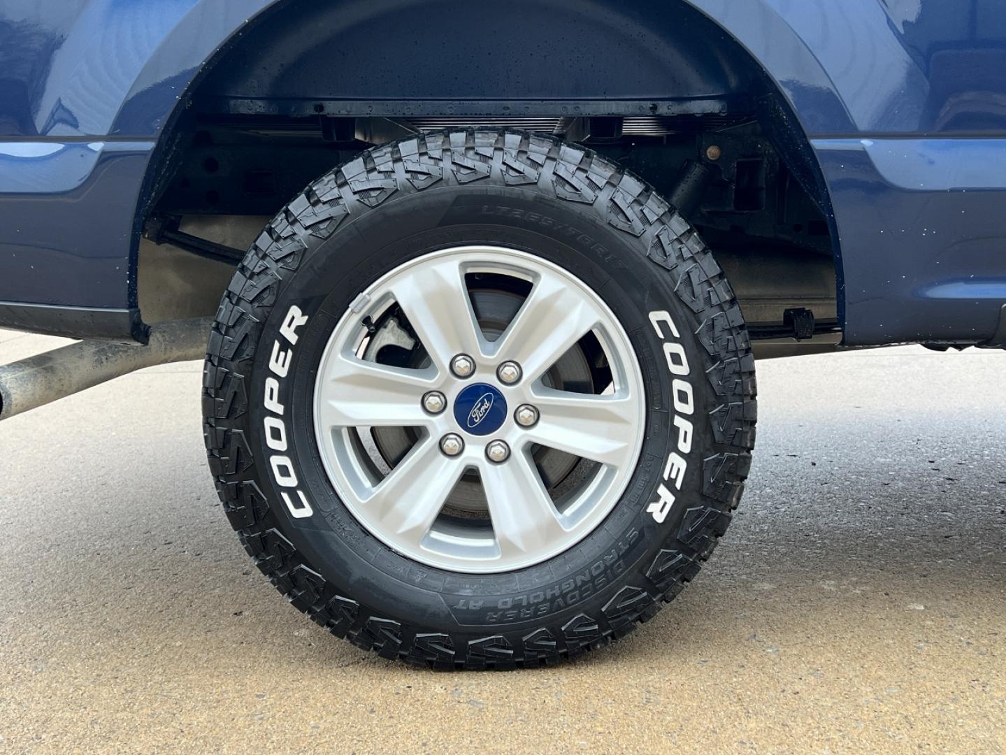 2020 BLUE /Gray Ford F-150 XLT SuperCrew 6.5-ft. Bed 4WD (1FTEW1EP2LK) with an 2.7L V6 engine, Automatic transmission, located at 2990 Old Orchard Rd., Jackson, MO, 63755, 37.354214, -89.612106 - 2020 Ford F-150 XLT 1-Owner 53xxx miles 4x4 2.7L V6 Automatic Backup Camera Power Driver Seat Bluetooth Cruise Power Windows/Locks/Mirrors We have financing available and we accept trades! Fill out a credit application on our website or come by today! If you have any questions, give us a - Photo#37