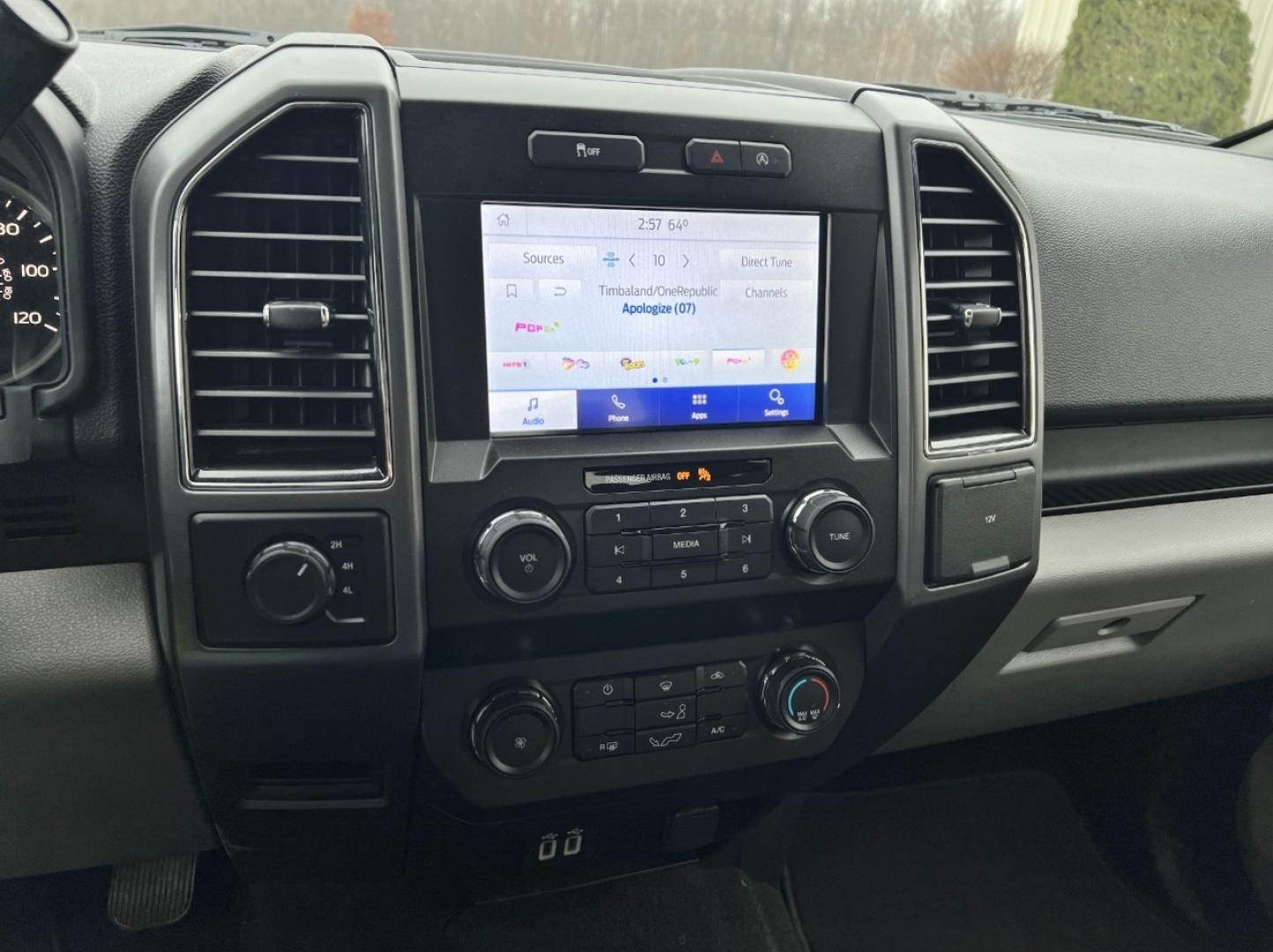 2020 BLUE /Gray Ford F-150 XLT SuperCrew 6.5-ft. Bed 4WD (1FTEW1EP2LK) with an 2.7L V6 engine, Automatic transmission, located at 2990 Old Orchard Rd., Jackson, MO, 63755, 37.354214, -89.612106 - 2020 Ford F-150 XLT 1-Owner 53xxx miles 4x4 2.7L V6 Automatic Backup Camera Power Driver Seat Bluetooth Cruise Power Windows/Locks/Mirrors We have financing available and we accept trades! Fill out a credit application on our website or come by today! If you have any questions, give us a - Photo#24
