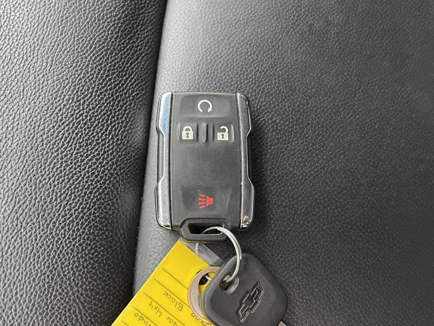 2017 BLACK /Black Chevrolet Colorado ZR2 Crew Cab 4WD Short Box (1GCGTEEN2H1) with an 3.6L V6 engine, Automatic transmission, located at 2990 Old Orchard Rd., Jackson, MO, 63755, 37.354214, -89.612106 - 2017 Chevrolet Colorado ZR2 1-Owner 130xxx miles 4x4 3.6L V6 Automatic Leather Backup Camera Power/Heated Seats Bluetooth Remote Start Cruise Power Windows/Locks/Mirrors We have financing available and we accept trades! Fill out a credit application on our website or come by today! If - Photo#6