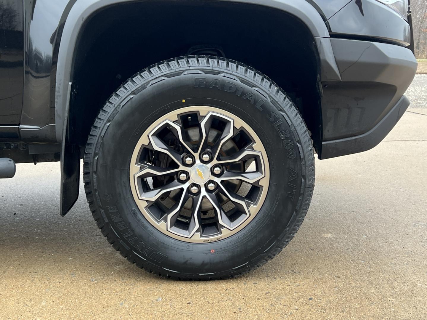 2017 BLACK /Black Chevrolet Colorado ZR2 Crew Cab 4WD Short Box (1GCGTEEN2H1) with an 3.6L V6 engine, Automatic transmission, located at 2990 Old Orchard Rd., Jackson, MO, 63755, 37.354214, -89.612106 - 2017 Chevrolet Colorado ZR2 1-Owner 130xxx miles 4x4 3.6L V6 Automatic Leather Backup Camera Power/Heated Seats Bluetooth Remote Start Cruise Power Windows/Locks/Mirrors We have financing available and we accept trades! Fill out a credit application on our website or come by today! If - Photo#40