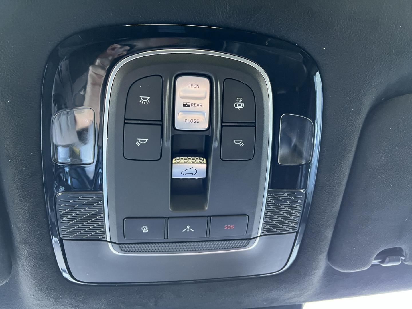 2020 GRAY /Black Hyundai Palisade Limited AWD (KM8R5DHE1LU) with an 3.8L V6 engine, Automatic transmission, located at 2990 Old Orchard Rd., Jackson, MO, 63755, 37.354214, -89.612106 - 2020 Hyundai Palisade Limited 1-Owner 125xxx miles All Wheel Drive 3.8L V6 Automatic Leather 3rd Row Navigation Power/Heated/Cooled Seats Heated/Cooled Rear Seats Heated Steering Wheel Backup Camera Sunroof Bluetooth Remote Start Heads Up Display Cruise Power Windows/Locks/Mirrors - Photo#37