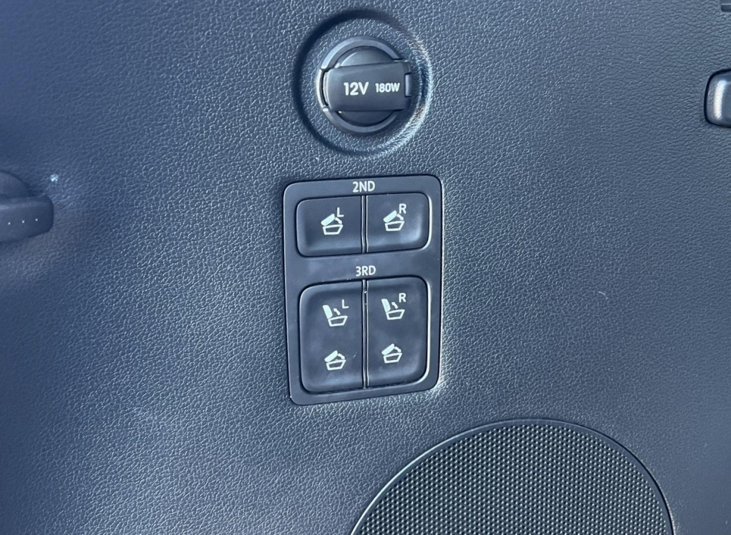 2020 GRAY /Black Hyundai Palisade Limited AWD (KM8R5DHE1LU) with an 3.8L V6 engine, Automatic transmission, located at 2990 Old Orchard Rd., Jackson, MO, 63755, 37.354214, -89.612106 - 2020 Hyundai Palisade Limited 1-Owner 125xxx miles All Wheel Drive 3.8L V6 Automatic Leather 3rd Row Navigation Power/Heated/Cooled Seats Heated/Cooled Rear Seats Heated Steering Wheel Backup Camera Sunroof Bluetooth Remote Start Heads Up Display Cruise Power Windows/Locks/Mirrors - Photo#25