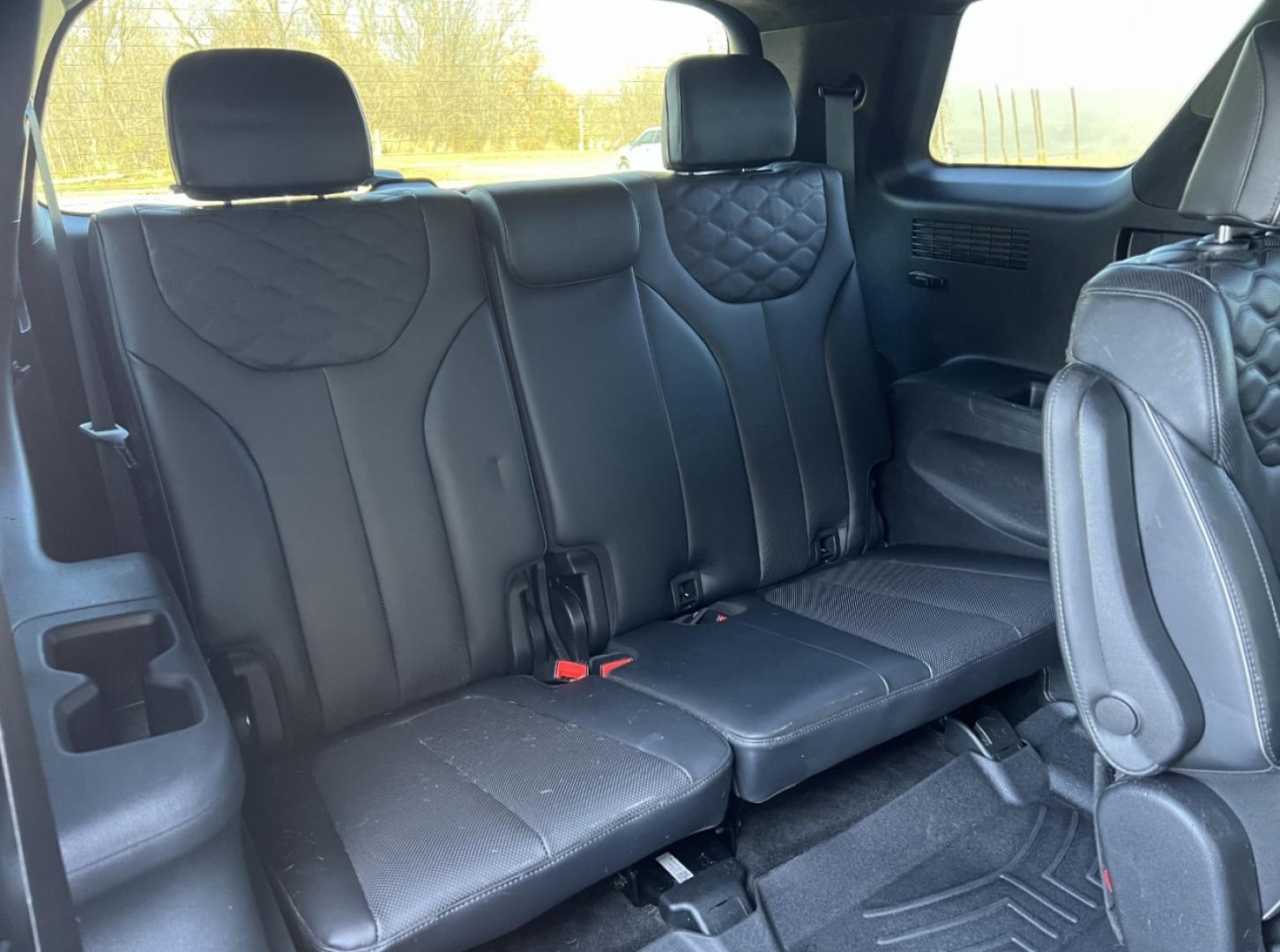 2020 GRAY /Black Hyundai Palisade Limited AWD (KM8R5DHE1LU) with an 3.8L V6 engine, Automatic transmission, located at 2990 Old Orchard Rd., Jackson, MO, 63755, 37.354214, -89.612106 - 2020 Hyundai Palisade Limited 1-Owner 125xxx miles All Wheel Drive 3.8L V6 Automatic Leather 3rd Row Navigation Power/Heated/Cooled Seats Heated/Cooled Rear Seats Heated Steering Wheel Backup Camera Sunroof Bluetooth Remote Start Heads Up Display Cruise Power Windows/Locks/Mirrors - Photo#22