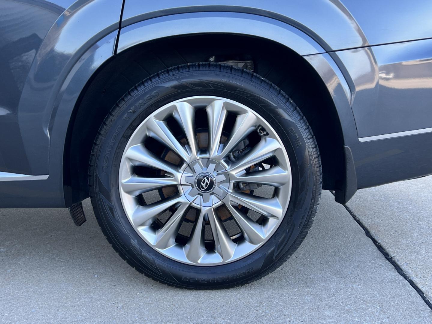 2020 GRAY /Black Hyundai Palisade Limited AWD (KM8R5DHE1LU) with an 3.8L V6 engine, Automatic transmission, located at 2990 Old Orchard Rd., Jackson, MO, 63755, 37.354214, -89.612106 - 2020 Hyundai Palisade Limited 1-Owner 125xxx miles All Wheel Drive 3.8L V6 Automatic Leather 3rd Row Navigation Power/Heated/Cooled Seats Heated/Cooled Rear Seats Heated Steering Wheel Backup Camera Sunroof Bluetooth Remote Start Heads Up Display Cruise Power Windows/Locks/Mirrors - Photo#45