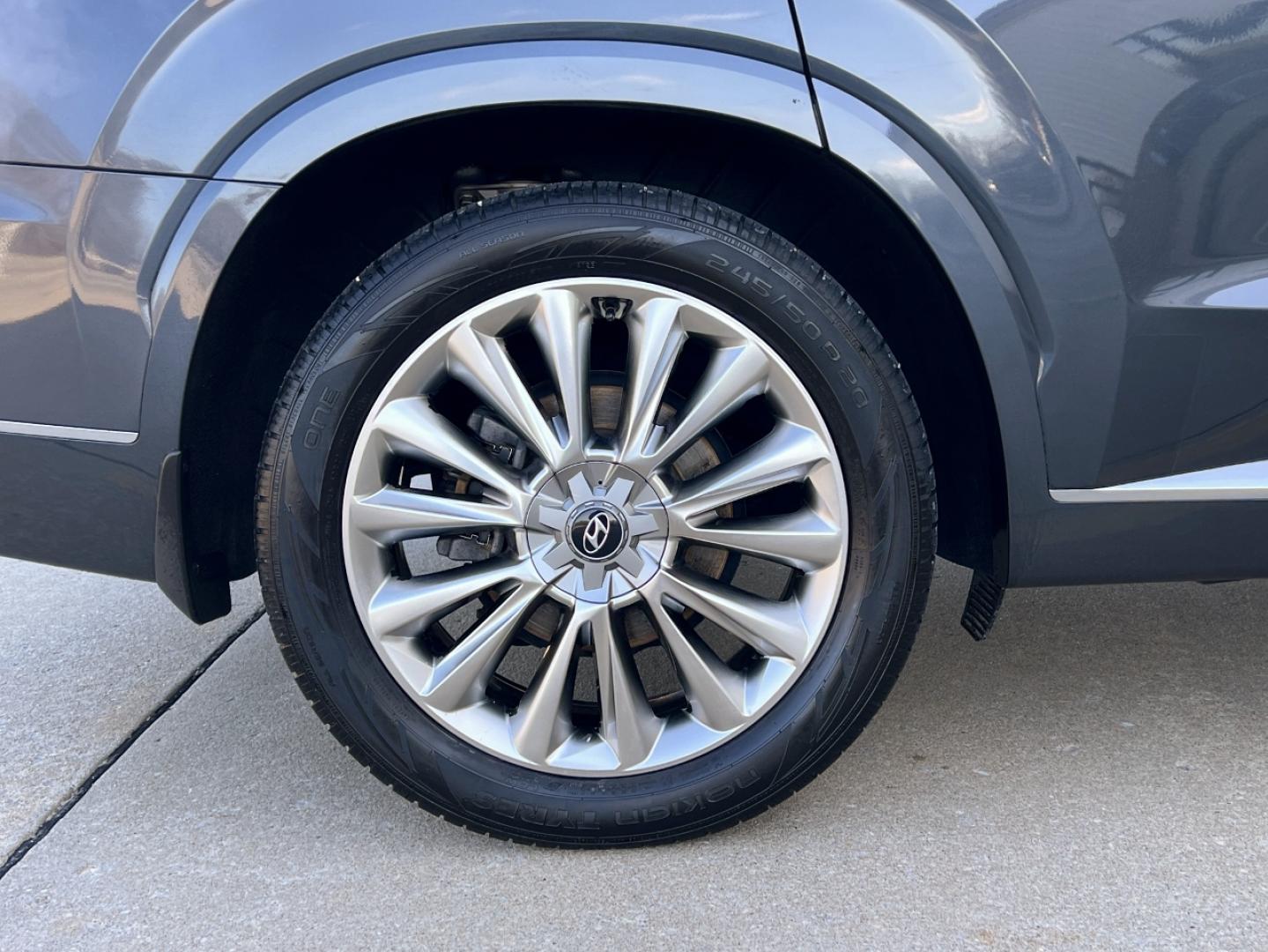 2020 GRAY /Black Hyundai Palisade Limited AWD (KM8R5DHE1LU) with an 3.8L V6 engine, Automatic transmission, located at 2990 Old Orchard Rd., Jackson, MO, 63755, 37.354214, -89.612106 - 2020 Hyundai Palisade Limited 1-Owner 125xxx miles All Wheel Drive 3.8L V6 Automatic Leather 3rd Row Navigation Power/Heated/Cooled Seats Heated/Cooled Rear Seats Heated Steering Wheel Backup Camera Sunroof Bluetooth Remote Start Heads Up Display Cruise Power Windows/Locks/Mirrors - Photo#46