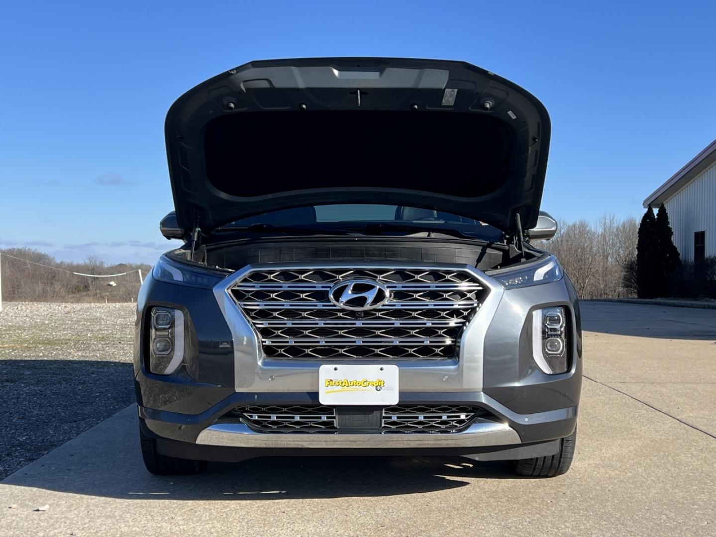 2020 GRAY /Black Hyundai Palisade Limited AWD (KM8R5DHE1LU) with an 3.8L V6 engine, Automatic transmission, located at 2990 Old Orchard Rd., Jackson, MO, 63755, 37.354214, -89.612106 - 2020 Hyundai Palisade Limited 1-Owner 125xxx miles All Wheel Drive 3.8L V6 Automatic Leather 3rd Row Navigation Power/Heated/Cooled Seats Heated/Cooled Rear Seats Heated Steering Wheel Backup Camera Sunroof Bluetooth Remote Start Heads Up Display Cruise Power Windows/Locks/Mirrors - Photo#41