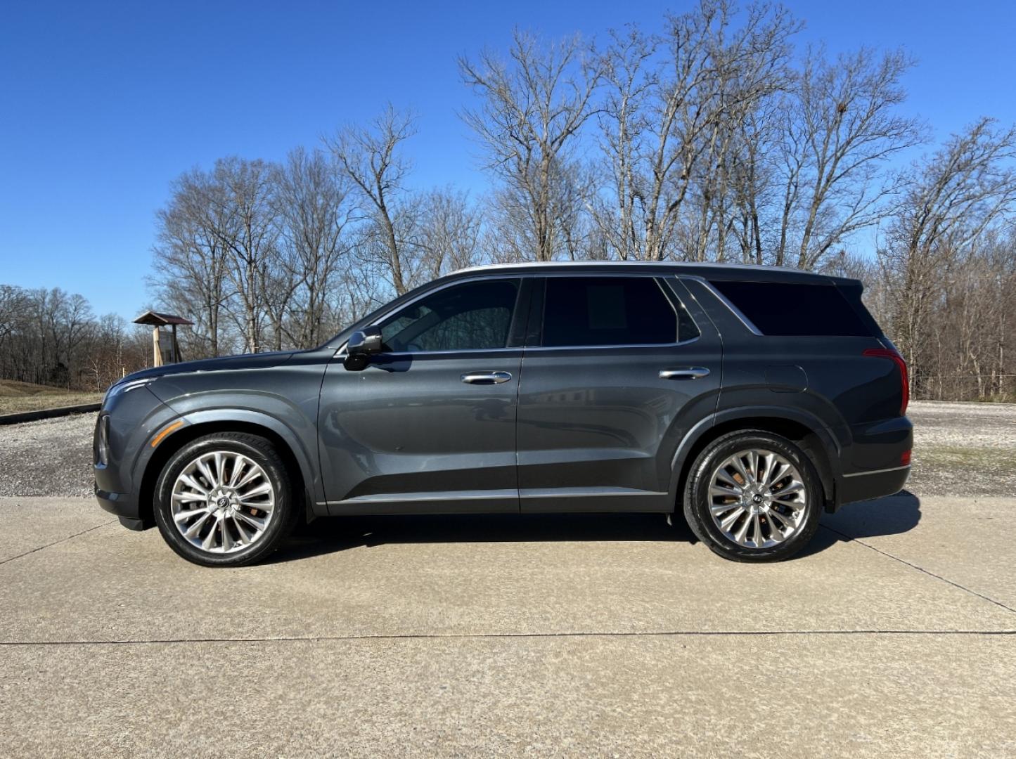 2020 GRAY /Black Hyundai Palisade Limited AWD (KM8R5DHE1LU) with an 3.8L V6 engine, Automatic transmission, located at 2990 Old Orchard Rd., Jackson, MO, 63755, 37.354214, -89.612106 - 2020 Hyundai Palisade Limited 1-Owner 125xxx miles All Wheel Drive 3.8L V6 Automatic Leather 3rd Row Navigation Power/Heated/Cooled Seats Heated/Cooled Rear Seats Heated Steering Wheel Backup Camera Sunroof Bluetooth Remote Start Heads Up Display Cruise Power Windows/Locks/Mirrors - Photo#10