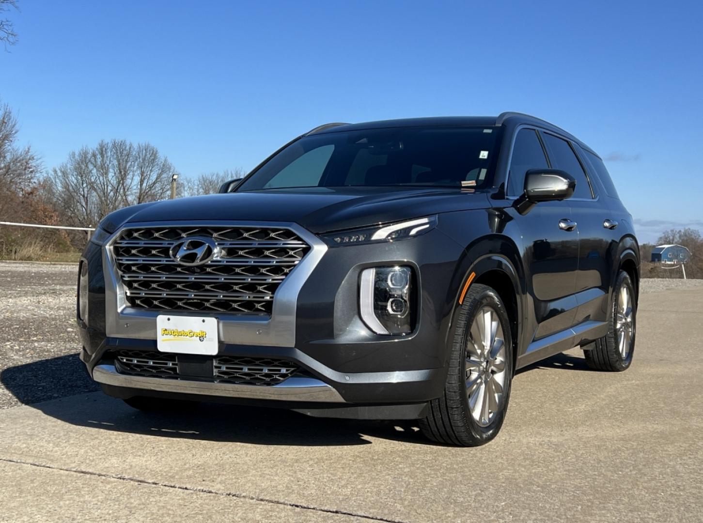 2020 GRAY /Black Hyundai Palisade Limited AWD (KM8R5DHE1LU) with an 3.8L V6 engine, Automatic transmission, located at 2990 Old Orchard Rd., Jackson, MO, 63755, 37.354214, -89.612106 - 2020 Hyundai Palisade Limited 1-Owner 125xxx miles All Wheel Drive 3.8L V6 Automatic Leather 3rd Row Navigation Power/Heated/Cooled Seats Heated/Cooled Rear Seats Heated Steering Wheel Backup Camera Sunroof Bluetooth Remote Start Heads Up Display Cruise Power Windows/Locks/Mirrors - Photo#9