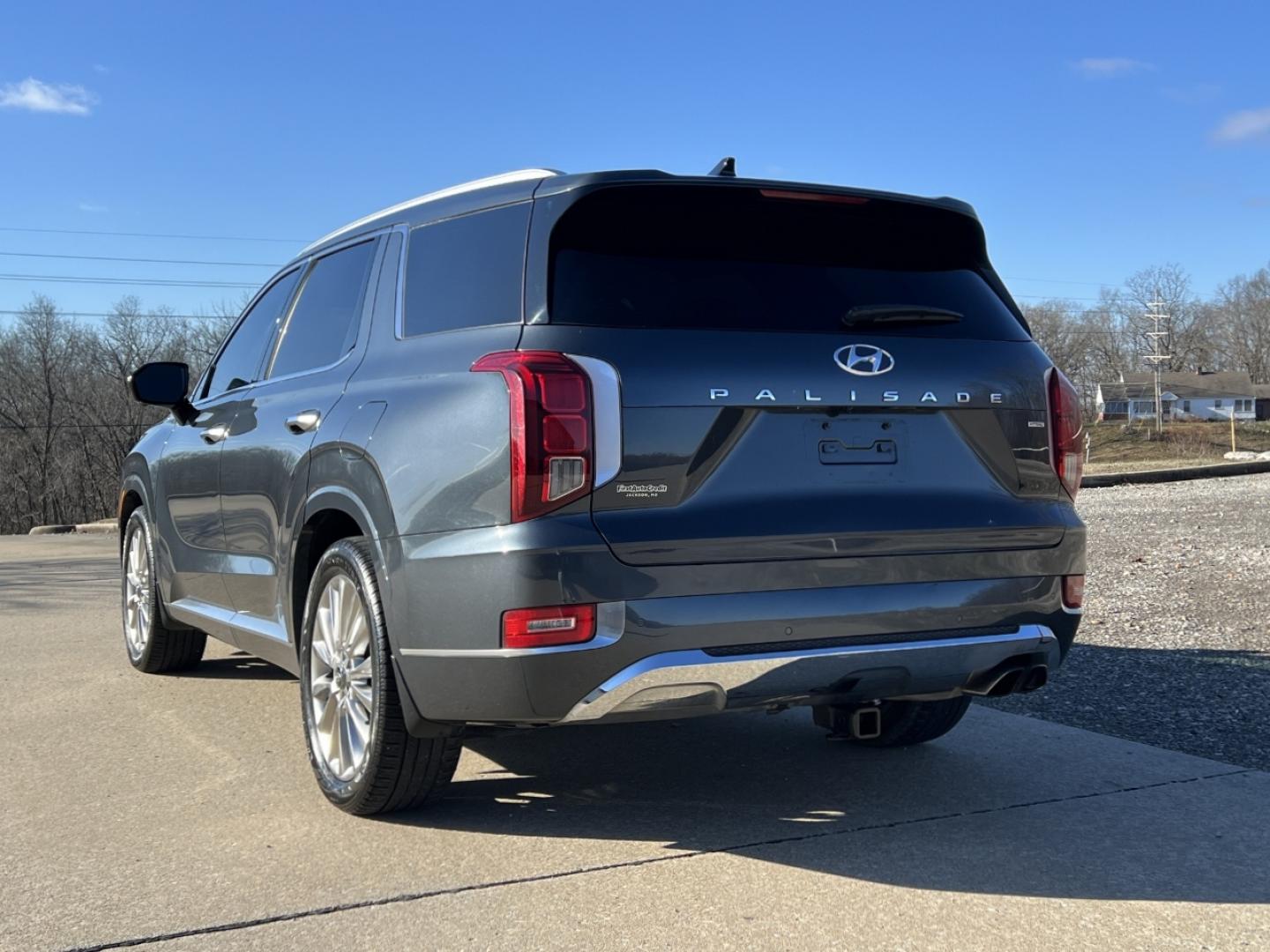 2020 GRAY /Black Hyundai Palisade Limited AWD (KM8R5DHE1LU) with an 3.8L V6 engine, Automatic transmission, located at 2990 Old Orchard Rd., Jackson, MO, 63755, 37.354214, -89.612106 - 2020 Hyundai Palisade Limited 1-Owner 125xxx miles All Wheel Drive 3.8L V6 Automatic Leather 3rd Row Navigation Power/Heated/Cooled Seats Heated/Cooled Rear Seats Heated Steering Wheel Backup Camera Sunroof Bluetooth Remote Start Heads Up Display Cruise Power Windows/Locks/Mirrors - Photo#13