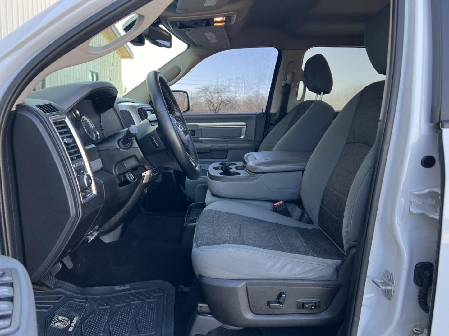 2019 WHITE /Gray RAM 1500 SLT Crew Cab SWB 4WD (1C6RR7LT9KS) with an 5.7L V8 engine, Automatic transmission, located at 2990 Old Orchard Rd., Jackson, MO, 63755, 37.354214, -89.612106 - 2019 Ram 1500 Classic Big Horn 120xxx miles 4x4 5.7L V8 HEMI Automatic Backup Camera Power Driver Seat Bluetooth Remote Start Cruise Power Windows/Locks/Mirrors We have financing available and we accept trades! Fill out a credit application on our website or come by today! If you have an - Photo#14