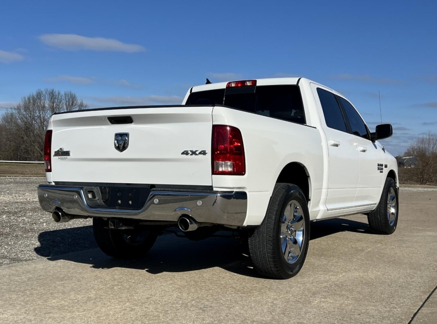 2019 WHITE /Gray RAM 1500 SLT Crew Cab SWB 4WD (1C6RR7LT9KS) with an 5.7L V8 engine, Automatic transmission, located at 2990 Old Orchard Rd., Jackson, MO, 63755, 37.354214, -89.612106 - 2019 Ram 1500 Classic Big Horn 120xxx miles 4x4 5.7L V8 HEMI Automatic Backup Camera Power Driver Seat Bluetooth Remote Start Cruise Power Windows/Locks/Mirrors We have financing available and we accept trades! Fill out a credit application on our website or come by today! If you have an - Photo#9