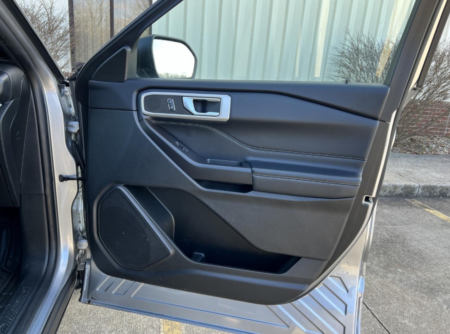 2020 SILVER /Black Ford Explorer XLT 2WD (1FMSK7DH1LG) with an 2.3L 4 Cyl. engine, Automatic transmission, located at 2990 Old Orchard Rd., Jackson, MO, 63755, 37.354214, -89.612106 - 2020 Ford Explorer XLT 93xxx miles Rear Wheel Drive 2.3L 4 Cyl. Automatic Leather 3rd Row Backup Camera Power Seats Bluetooth Remote Start Cruise Power Windows/Locks/Mirrors We have financing available and we accept trades! Fill out a credit application on our website or come by today! - Photo#14