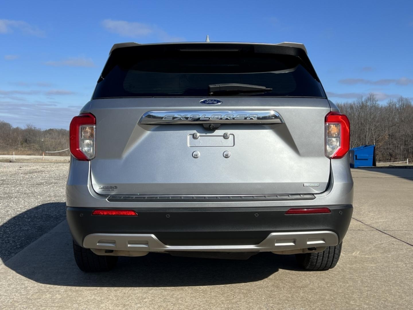 2020 SILVER /Black Ford Explorer XLT 2WD (1FMSK7DH1LG) with an 2.3L 4 Cyl. engine, Automatic transmission, located at 2990 Old Orchard Rd., Jackson, MO, 63755, 37.354214, -89.612106 - 2020 Ford Explorer XLT 93xxx miles Rear Wheel Drive 2.3L 4 Cyl. Automatic Leather 3rd Row Backup Camera Power Seats Bluetooth Remote Start Cruise Power Windows/Locks/Mirrors We have financing available and we accept trades! Fill out a credit application on our website or come by today! - Photo#10