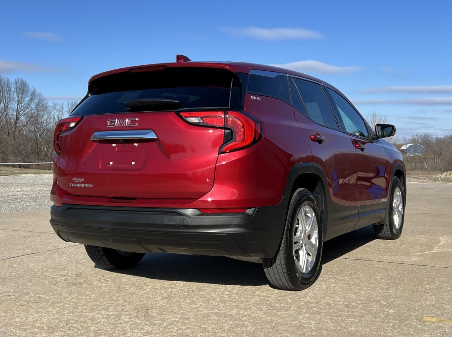 2019 RED /Black GMC Terrain SLE (3GKALMEV8KL) with an 1.4L 4 Cyl. TURBO engine, Automatic transmission, located at 2990 Old Orchard Rd., Jackson, MO, 63755, 37.354214, -89.612106 - 2019 GMC Terrain SLE 72xxx miles Front Wheel Drive 1.5L 4 Cyl. Automatic Backup Camera Bluetooth Cruise Power Windows/Locks/Mirrors We have financing available and we accept trades! Fill out a credit application on our website or come by today! If you have any questions, give us a call at - Photo#6