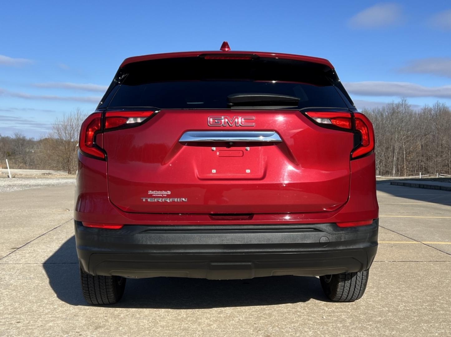 2019 RED /Black GMC Terrain SLE (3GKALMEV8KL) with an 1.4L 4 Cyl. TURBO engine, Automatic transmission, located at 2990 Old Orchard Rd., Jackson, MO, 63755, 37.354214, -89.612106 - 2019 GMC Terrain SLE 72xxx miles Front Wheel Drive 1.5L 4 Cyl. Automatic Backup Camera Bluetooth Cruise Power Windows/Locks/Mirrors We have financing available and we accept trades! Fill out a credit application on our website or come by today! If you have any questions, give us a call at - Photo#8