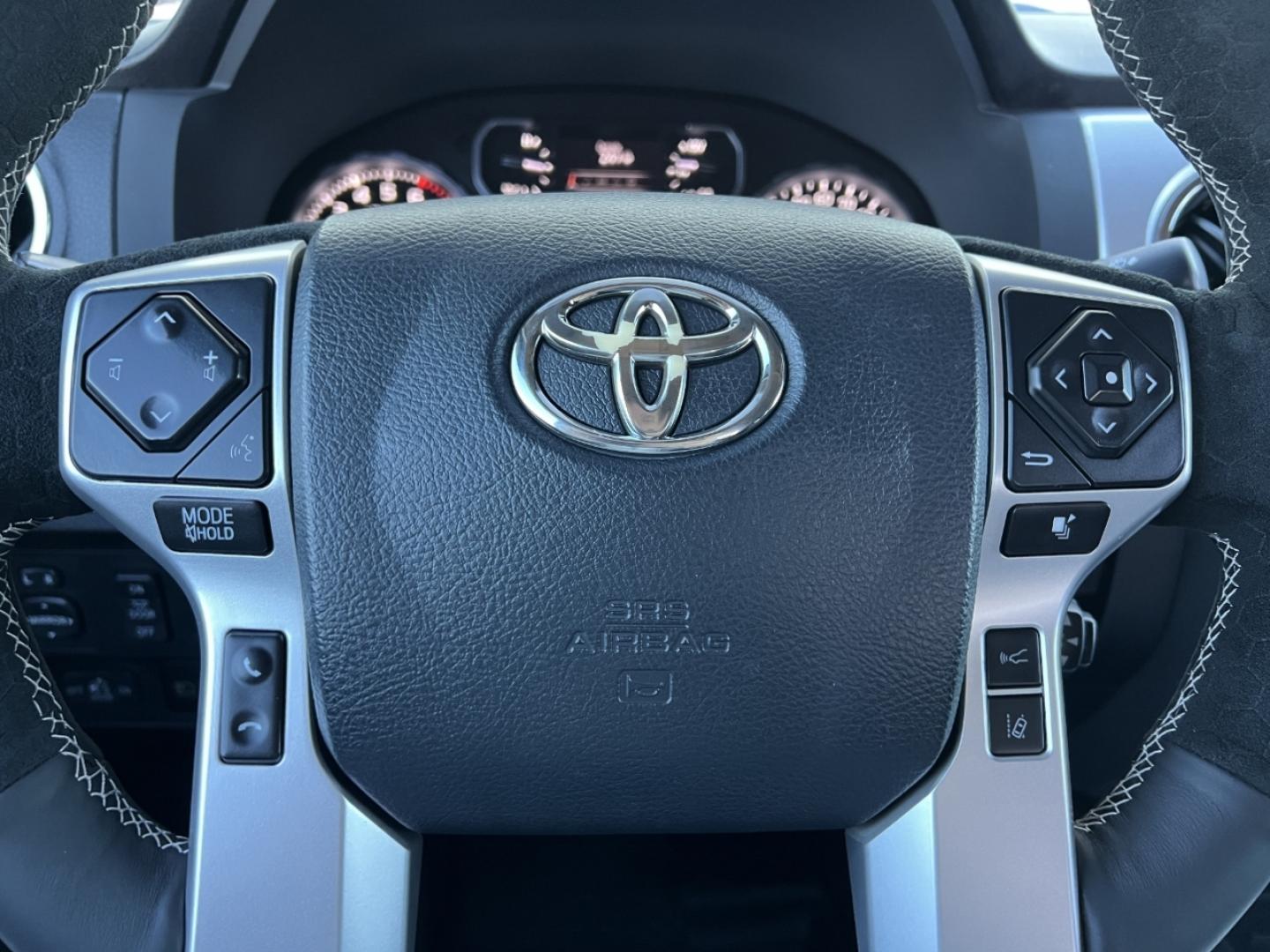 2018 RED /Black Toyota Tundra SR5 5.7L V8 Double Cab 4WD (5TFUY5F13JX) with an 5.7L V8 engine, Automatic transmission, located at 2990 Old Orchard Rd., Jackson, MO, 63755, 37.354214, -89.612106 - 2018 Toyota Tundra SR5 105xxx miles 4x4 5.7L V8 Automatic Backup Camera Power Driver Seat Bluetooth Cruise Power Windows/Locks/Mirrors We have financing available and we accept trades! Fill out a credit application on our website or come by today! If you have any questions, give us a call - Photo#21