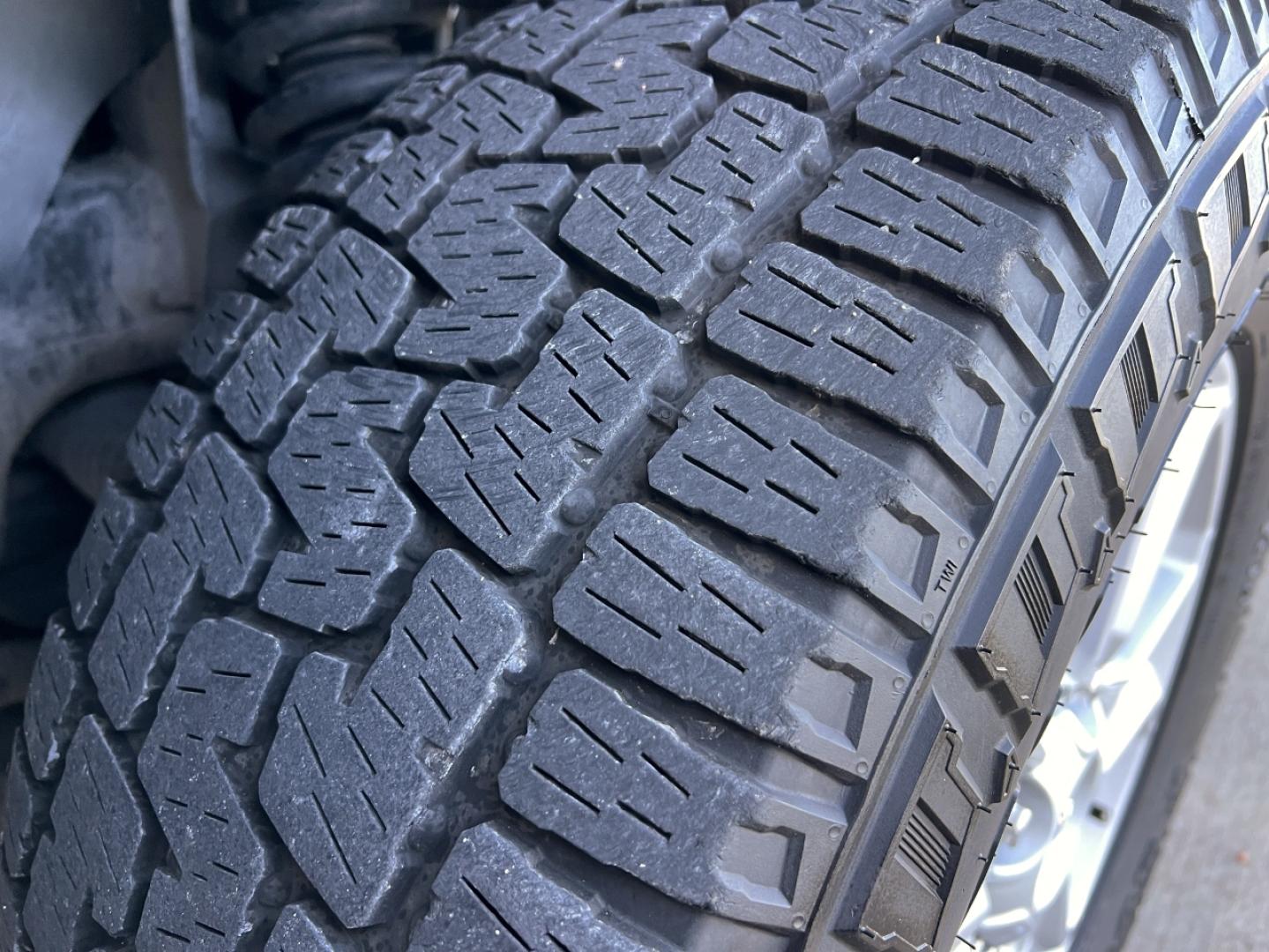 2018 RED /Black Toyota Tundra SR5 5.7L V8 Double Cab 4WD (5TFUY5F13JX) with an 5.7L V8 engine, Automatic transmission, located at 2990 Old Orchard Rd., Jackson, MO, 63755, 37.354214, -89.612106 - 2018 Toyota Tundra SR5 105xxx miles 4x4 5.7L V8 Automatic Backup Camera Power Driver Seat Bluetooth Cruise Power Windows/Locks/Mirrors We have financing available and we accept trades! Fill out a credit application on our website or come by today! If you have any questions, give us a call - Photo#33