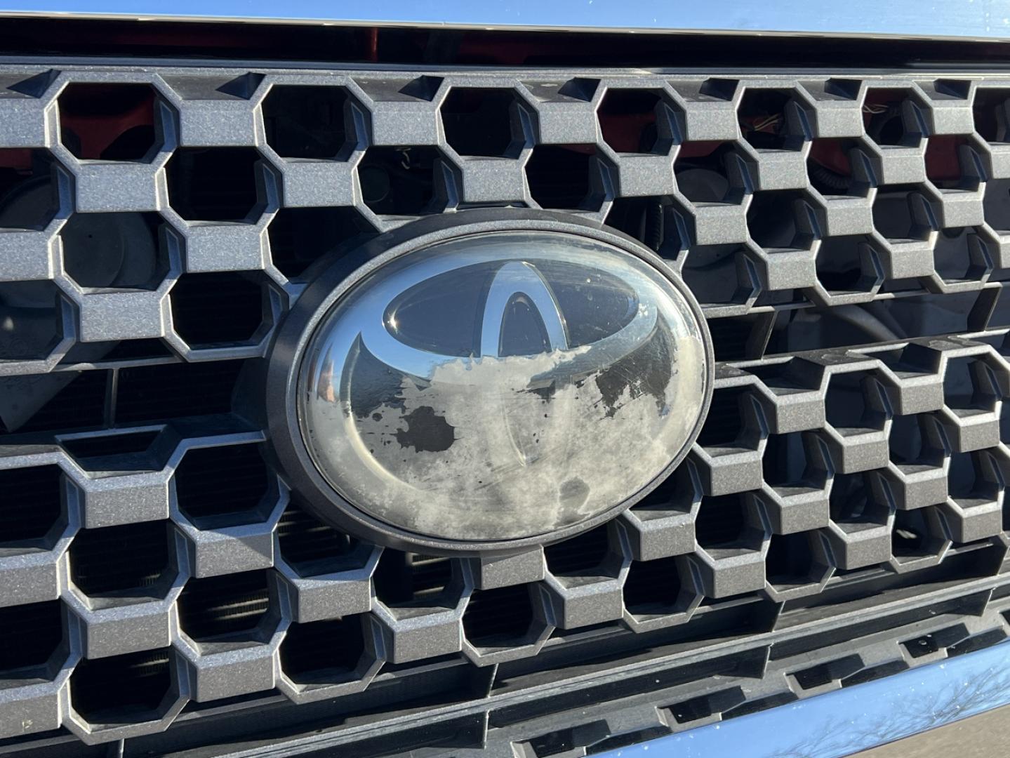 2018 RED /Black Toyota Tundra SR5 5.7L V8 Double Cab 4WD (5TFUY5F13JX) with an 5.7L V8 engine, Automatic transmission, located at 2990 Old Orchard Rd., Jackson, MO, 63755, 37.354214, -89.612106 - 2018 Toyota Tundra SR5 105xxx miles 4x4 5.7L V8 Automatic Backup Camera Power Driver Seat Bluetooth Cruise Power Windows/Locks/Mirrors We have financing available and we accept trades! Fill out a credit application on our website or come by today! If you have any questions, give us a call - Photo#38