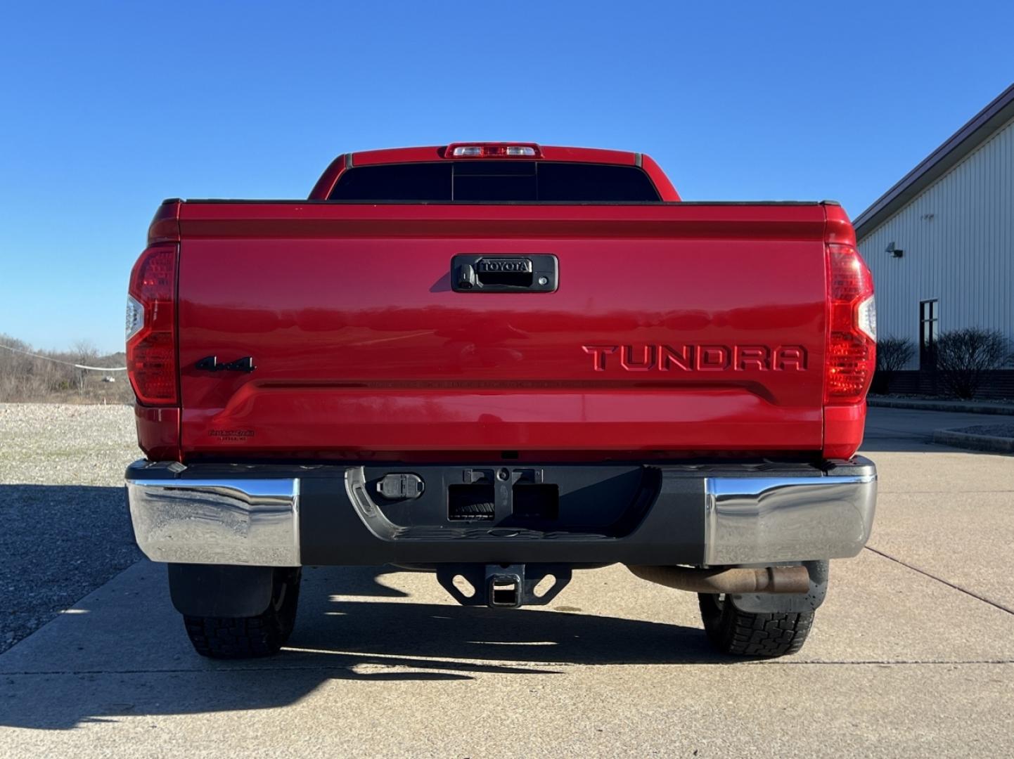 2018 RED /Black Toyota Tundra SR5 5.7L V8 Double Cab 4WD (5TFUY5F13JX) with an 5.7L V8 engine, Automatic transmission, located at 2990 Old Orchard Rd., Jackson, MO, 63755, 37.354214, -89.612106 - 2018 Toyota Tundra SR5 105xxx miles 4x4 5.7L V8 Automatic Backup Camera Power Driver Seat Bluetooth Cruise Power Windows/Locks/Mirrors We have financing available and we accept trades! Fill out a credit application on our website or come by today! If you have any questions, give us a call - Photo#10