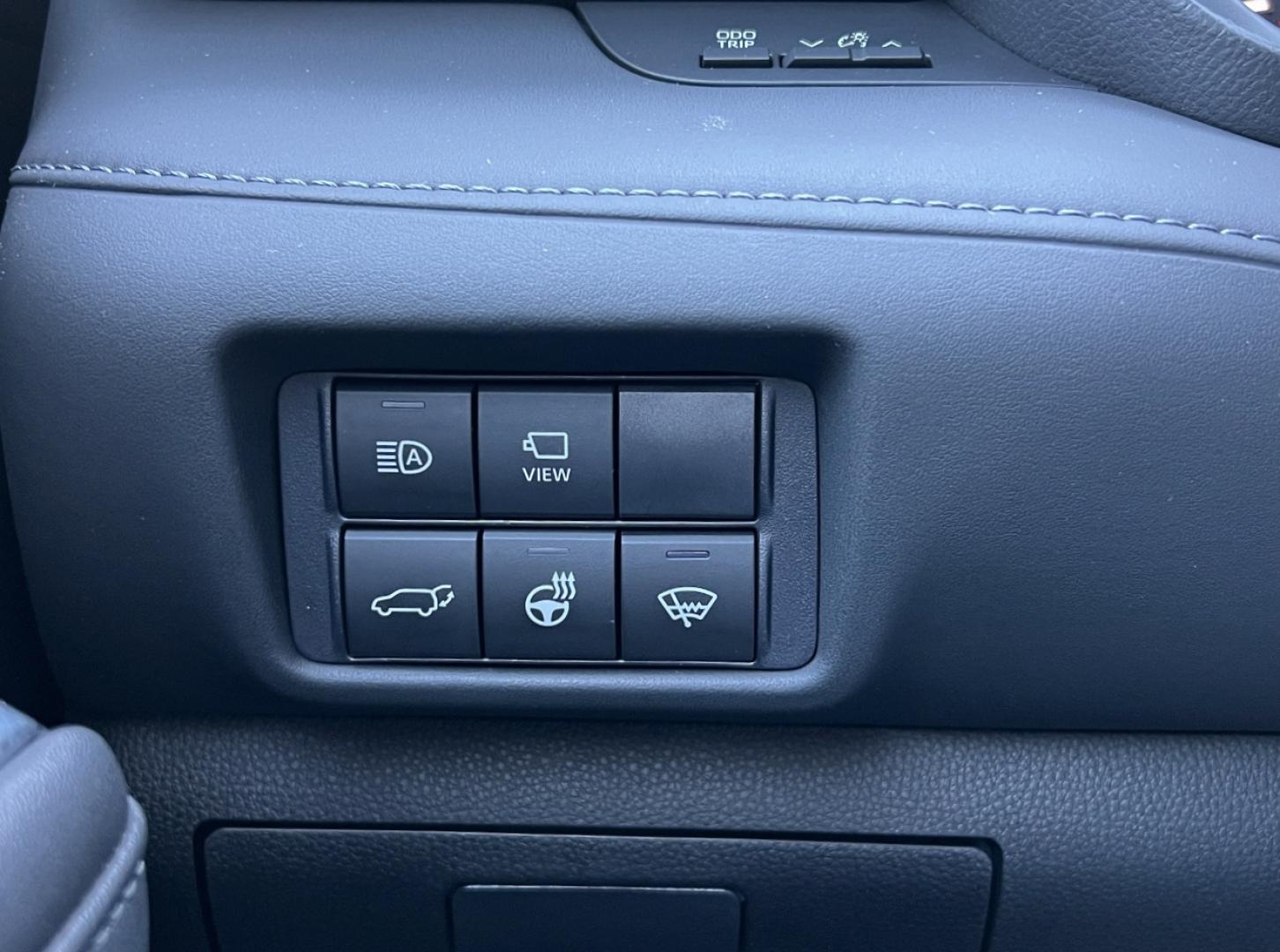 2020 WHITE /Black Toyota Highlander Limited AWD V6 (5TDDZRBH5LS) with an 3.5L V6 engine, Automatic transmission, located at 2990 Old Orchard Rd., Jackson, MO, 63755, 37.354214, -89.612106 - 2020 Toyota Highlander Limited 1-Owner 91xxx miles All Wheel Drive 3.5L V6 Automatic Leather 3rd Row Navigation Power/Heated/Cooled Seats Heated Steering Wheel Backup Camera Sunroof Bluetooth Cruise Power Windows/Locks/Mirrors We have financing available and we accept trades! Fill o - Photo#33