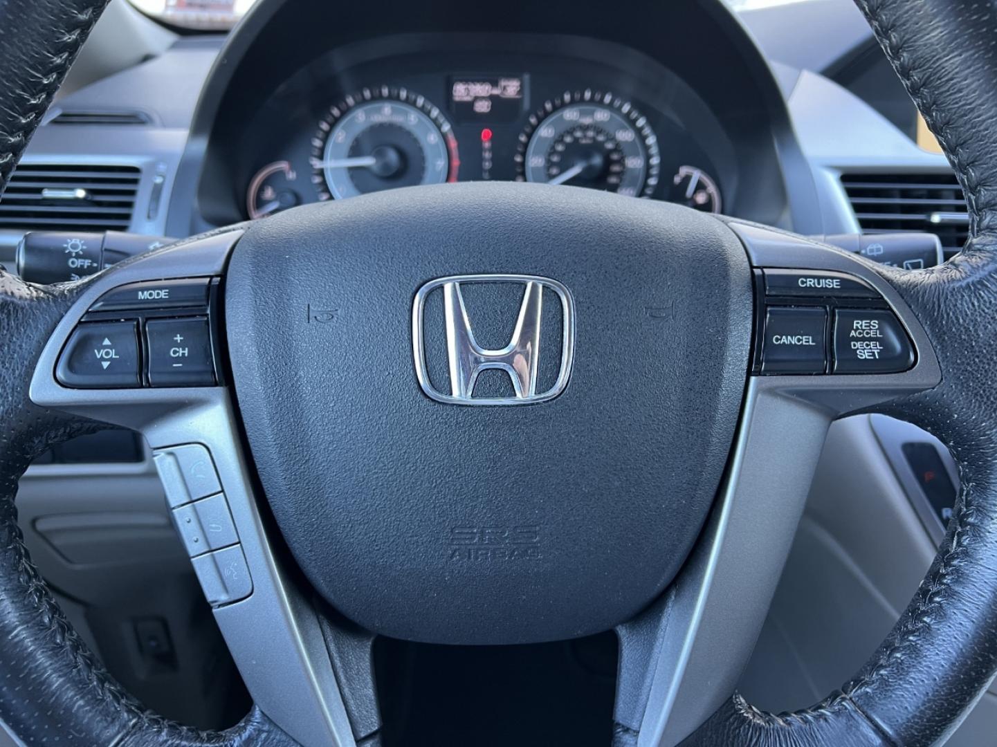 2016 WHITE /Tan Honda Odyssey EX-L (5FNRL5H64GB) with an 3.5L V6 engine, Automatic transmission, located at 2990 Old Orchard Rd., Jackson, MO, 63755, 37.354214, -89.612106 - 2016 Honda Odyssey EX-L 1-Owner 67xxx miles Front Wheel Drive 3.5L V6 Automatic Leather 3rd Row Navigation Power/Heated Seats Backup Camera Sunroof Bluetooth Cruise Power Windows/Locks/Mirrors We have financing available and we accept trades! Fill out a credit application on our websi - Photo#25