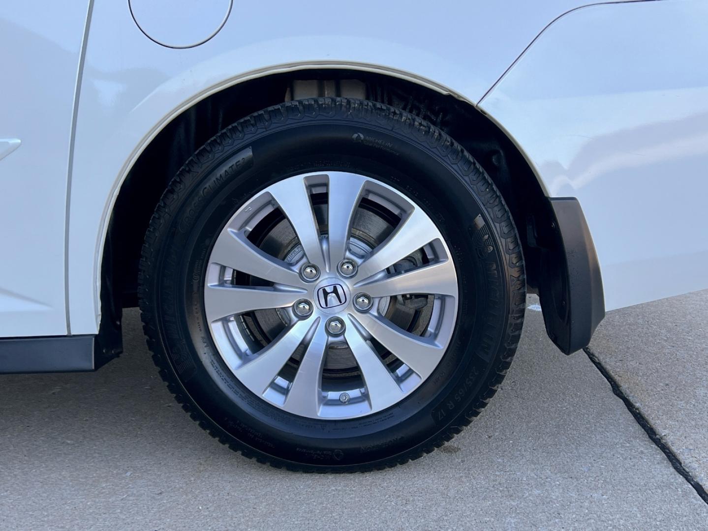 2016 WHITE /Tan Honda Odyssey EX-L (5FNRL5H64GB) with an 3.5L V6 engine, Automatic transmission, located at 2990 Old Orchard Rd., Jackson, MO, 63755, 37.354214, -89.612106 - 2016 Honda Odyssey EX-L 1-Owner 67xxx miles Front Wheel Drive 3.5L V6 Automatic Leather 3rd Row Navigation Power/Heated Seats Backup Camera Sunroof Bluetooth Cruise Power Windows/Locks/Mirrors We have financing available and we accept trades! Fill out a credit application on our websi - Photo#40