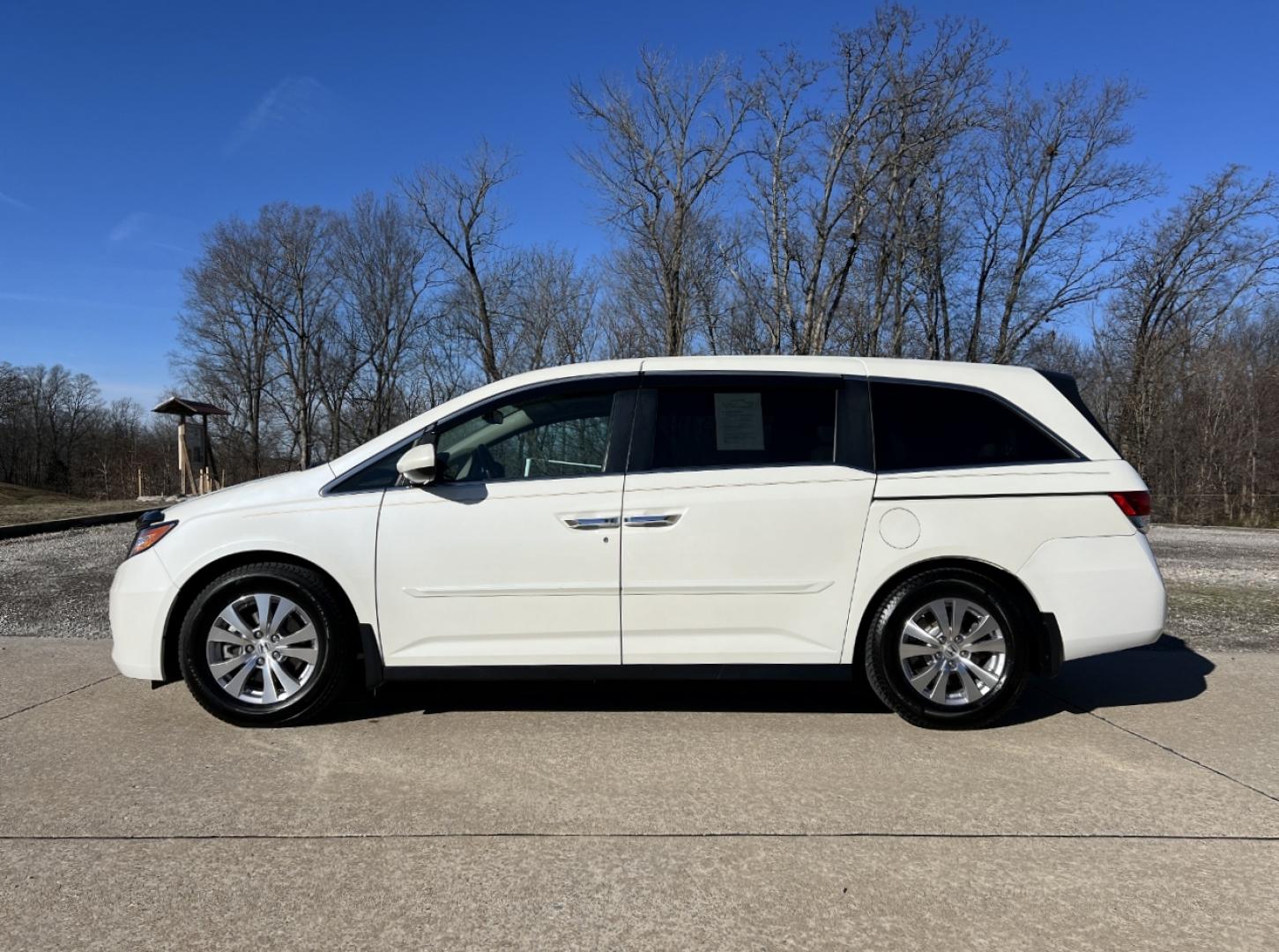 2016 WHITE /Tan Honda Odyssey EX-L (5FNRL5H64GB) with an 3.5L V6 engine, Automatic transmission, located at 2990 Old Orchard Rd., Jackson, MO, 63755, 37.354214, -89.612106 - 2016 Honda Odyssey EX-L 1-Owner 67xxx miles Front Wheel Drive 3.5L V6 Automatic Leather 3rd Row Navigation Power/Heated Seats Backup Camera Sunroof Bluetooth Cruise Power Windows/Locks/Mirrors We have financing available and we accept trades! Fill out a credit application on our websi - Photo#8
