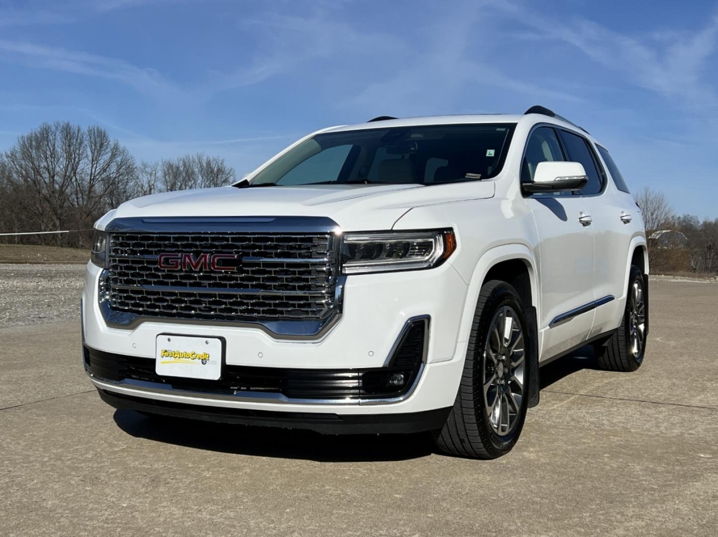 2020 WHITE /Tan GMC Acadia Denali FWD (1GKKNPLS1LZ) with an 3.6L V6 engine, Automatic transmission, located at 2990 Old Orchard Rd., Jackson, MO, 63755, 37.354214, -89.612106 - 2020 GMC Acadia Denali 1-Owner 81xxx miles Front Wheel Drive 3.6L V6 Automatic Leather 3rd Row Navigation Backup Camera Power/Heated/Cooled Seats Heated Rear Seats Heated Steering Wheel Sunroof Bluetooth Remote Start Cruise Power Windows/Locks/Mirrors We have financing available an - Photo#9