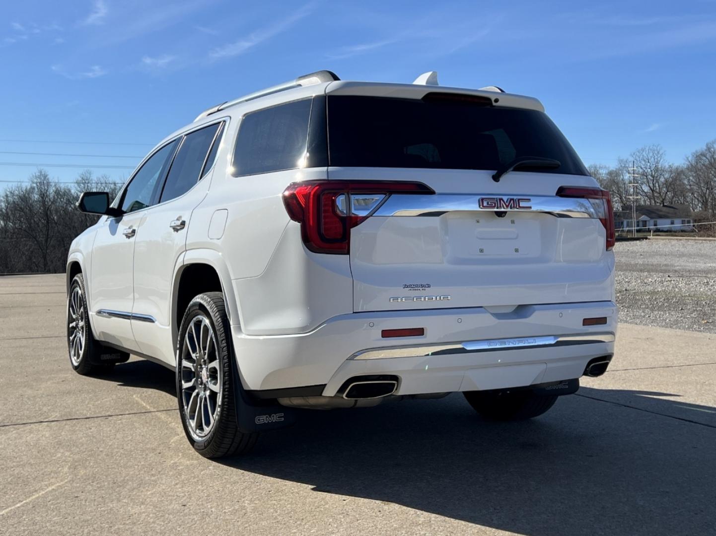2020 WHITE /Tan GMC Acadia Denali FWD (1GKKNPLS1LZ) with an 3.6L V6 engine, Automatic transmission, located at 2990 Old Orchard Rd., Jackson, MO, 63755, 37.354214, -89.612106 - 2020 GMC Acadia Denali 1-Owner 81xxx miles Front Wheel Drive 3.6L V6 Automatic Leather 3rd Row Navigation Backup Camera Power/Heated/Cooled Seats Heated Rear Seats Heated Steering Wheel Sunroof Bluetooth Remote Start Cruise Power Windows/Locks/Mirrors We have financing available an - Photo#13