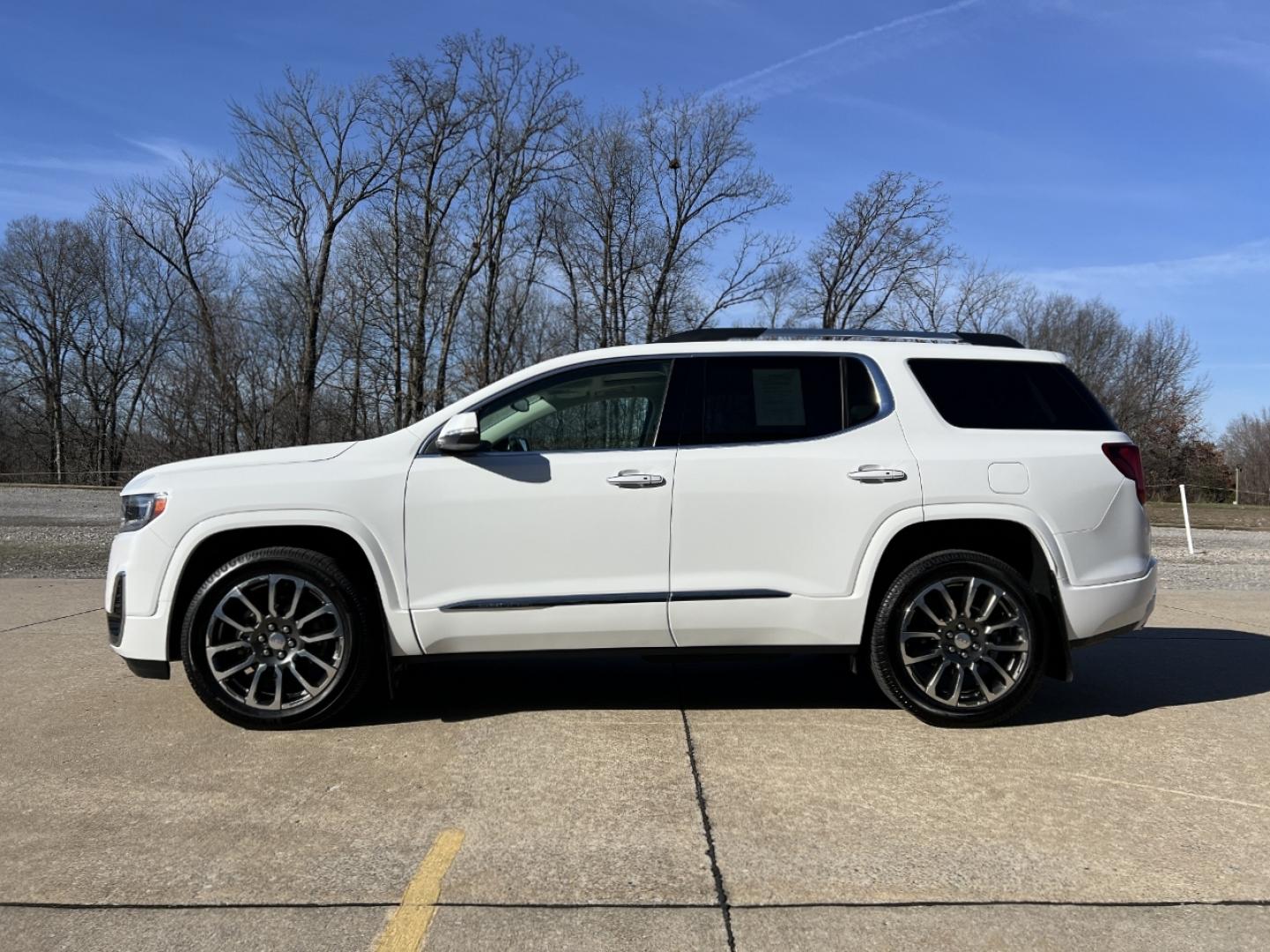 2020 WHITE /Tan GMC Acadia Denali FWD (1GKKNPLS1LZ) with an 3.6L V6 engine, Automatic transmission, located at 2990 Old Orchard Rd., Jackson, MO, 63755, 37.354214, -89.612106 - 2020 GMC Acadia Denali 1-Owner 81xxx miles Front Wheel Drive 3.6L V6 Automatic Leather 3rd Row Navigation Backup Camera Power/Heated/Cooled Seats Heated Rear Seats Heated Steering Wheel Sunroof Bluetooth Remote Start Cruise Power Windows/Locks/Mirrors We have financing available an - Photo#10