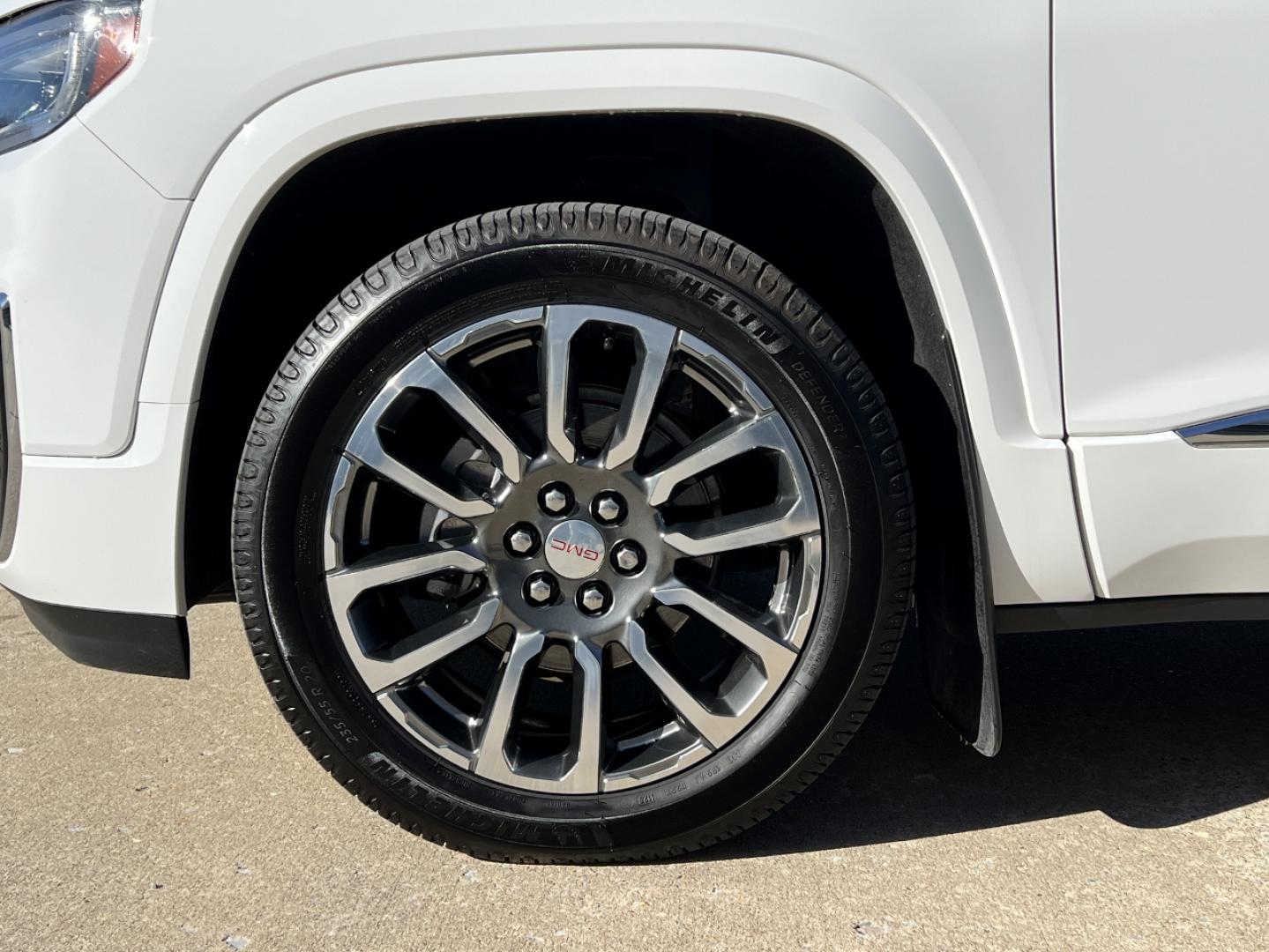 2020 WHITE /Tan GMC Acadia Denali FWD (1GKKNPLS1LZ) with an 3.6L V6 engine, Automatic transmission, located at 2990 Old Orchard Rd., Jackson, MO, 63755, 37.354214, -89.612106 - 2020 GMC Acadia Denali 1-Owner 81xxx miles Front Wheel Drive 3.6L V6 Automatic Leather 3rd Row Navigation Backup Camera Power/Heated/Cooled Seats Heated Rear Seats Heated Steering Wheel Sunroof Bluetooth Remote Start Cruise Power Windows/Locks/Mirrors We have financing available an - Photo#42