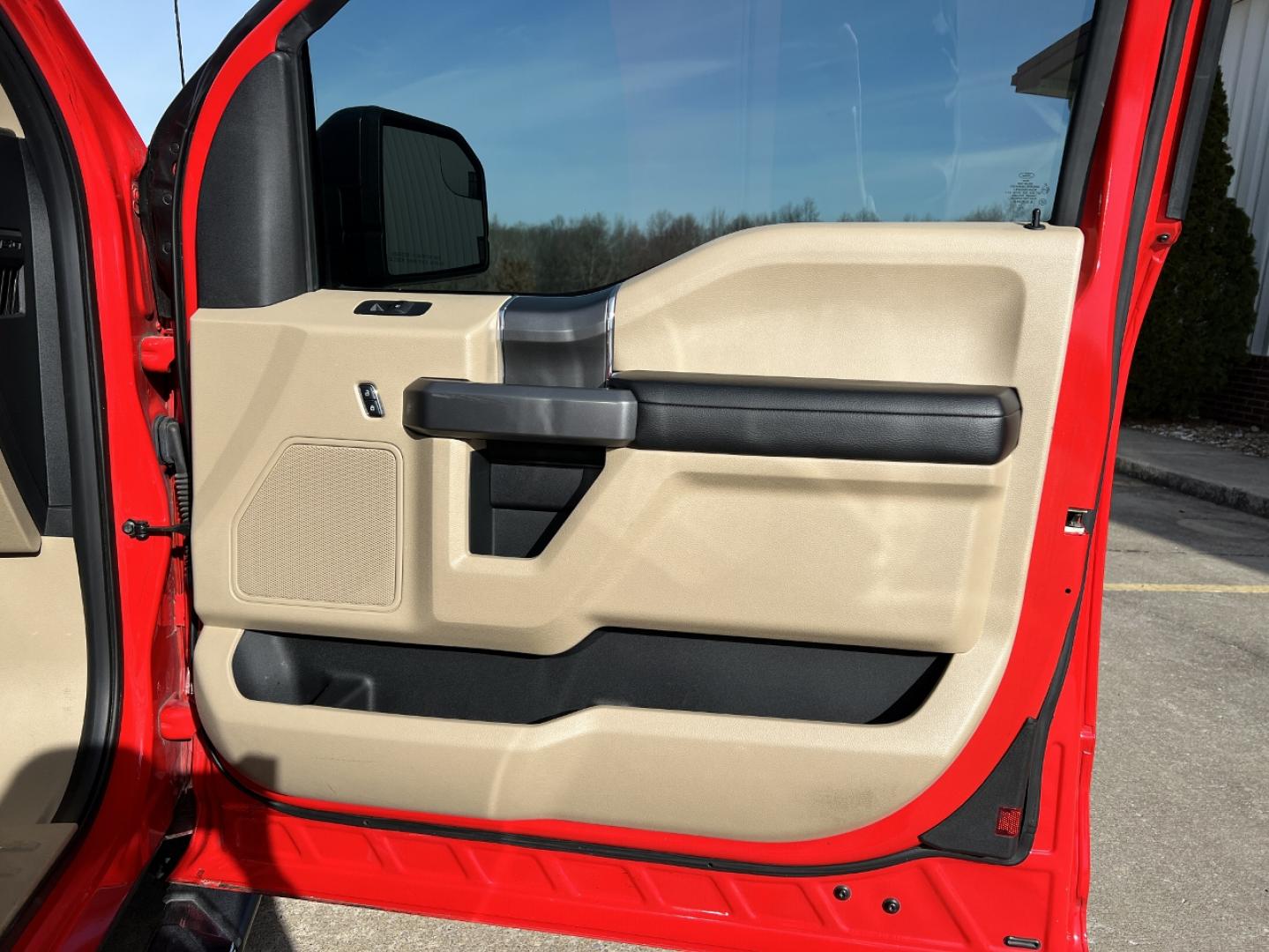 2018 RED /Tan Ford F-150 XLT SuperCab 6.5-ft. 4WD (1FTEX1EP1JK) with an 2.7L V6 engine, 6A transmission, located at 2990 Old Orchard Rd., Jackson, MO, 63755, 37.354214, -89.612106 - 2018 Ford F-150 XLT 91xxx miles 4x4 2.7L V6 Automatic Navigation Power/Heated Seats Backup Camera Bluetooth Remote Start Cruise Power Windows/Locks/Mirrors We have financing available and we accept trades! Fill out a credit application on our website or come by today! If you have any qu - Photo#17