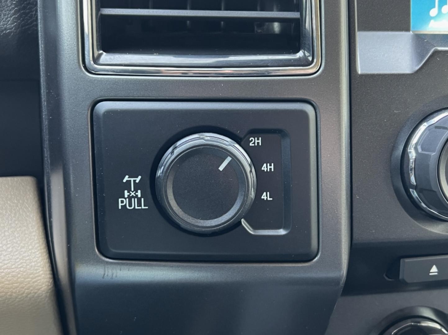 2018 RED /Tan Ford F-150 XLT SuperCab 6.5-ft. 4WD (1FTEX1EP1JK) with an 2.7L V6 engine, 6A transmission, located at 2990 Old Orchard Rd., Jackson, MO, 63755, 37.354214, -89.612106 - 2018 Ford F-150 XLT 91xxx miles 4x4 2.7L V6 Automatic Navigation Power/Heated Seats Backup Camera Bluetooth Remote Start Cruise Power Windows/Locks/Mirrors We have financing available and we accept trades! Fill out a credit application on our website or come by today! If you have any qu - Photo#2