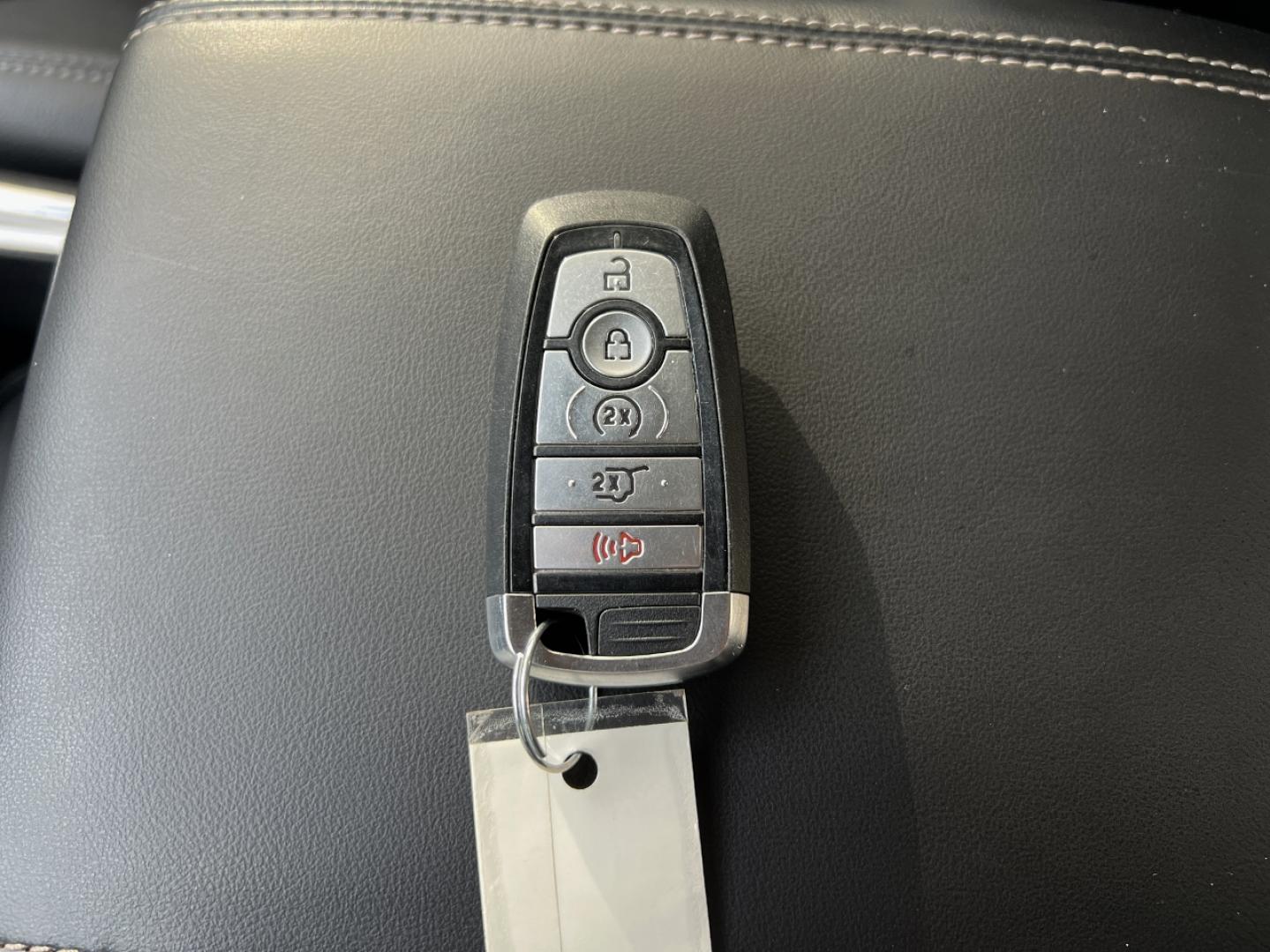 2021 BLACK /Black Ford Explorer Limited AWD (1FMSK8FH3MG) with an 2.3L 4 Cyl. engine, Automatic transmission, located at 2990 Old Orchard Rd., Jackson, MO, 63755, 37.354214, -89.612106 - 2021 Ford Explorer Limited 1-Owner 63xxx miles 4 Wheel Drive 2.3L 4 Cyl. Automatic Leather 3rd Row Navigation Power/Heated/Cooled Seats Heated Rear Seats Heated Steering Wheel Backup Camera Sunroof Bluetooth Remote Start Cruise Power Windows/Locks/Mirrors We have financing availabl - Photo#8